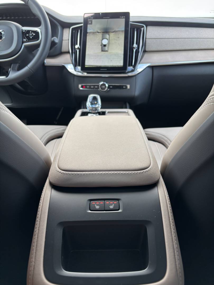 Volvo XC90 B5 AWD PLUS BRIGHT – Obrázok 8