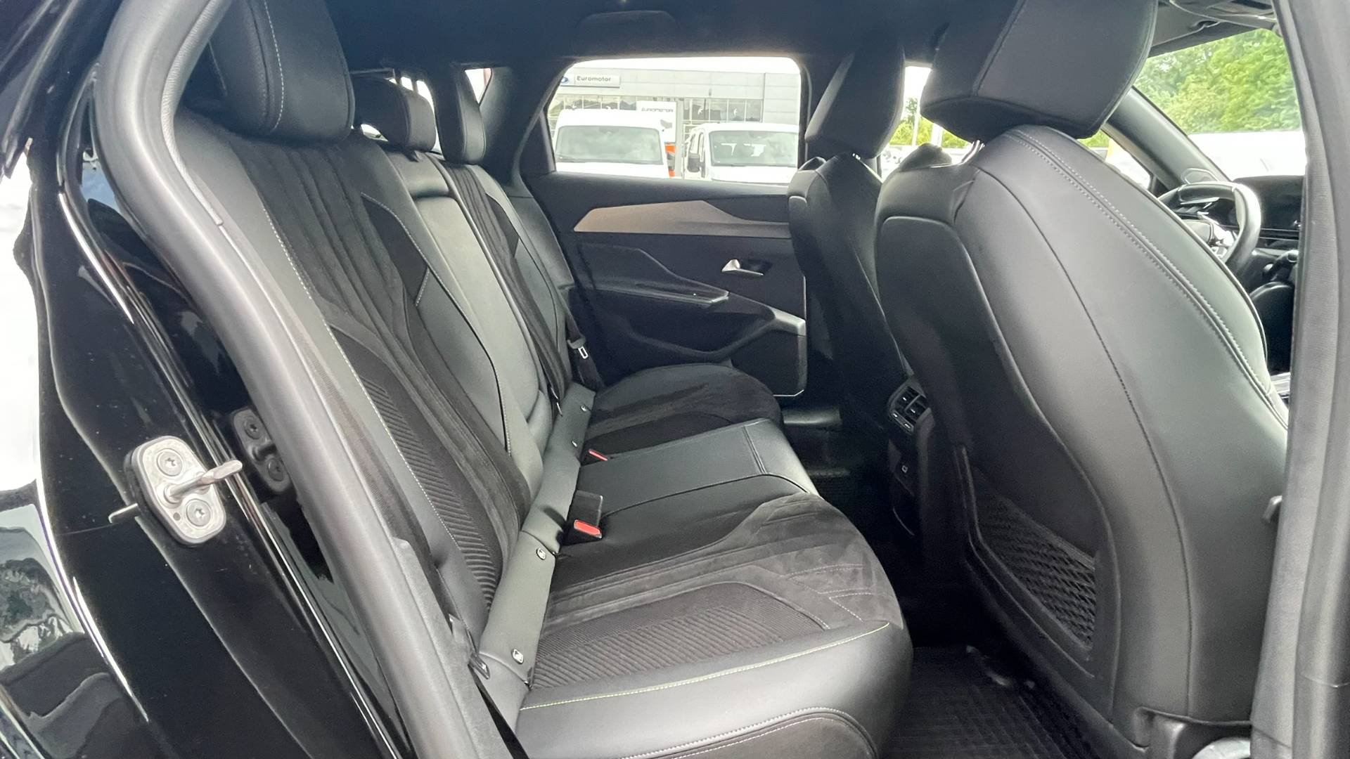 Peugeot 308 Break/SW GT 1.5 Bluehdi SW EAT8 1.majiteľ – Obrázok 13