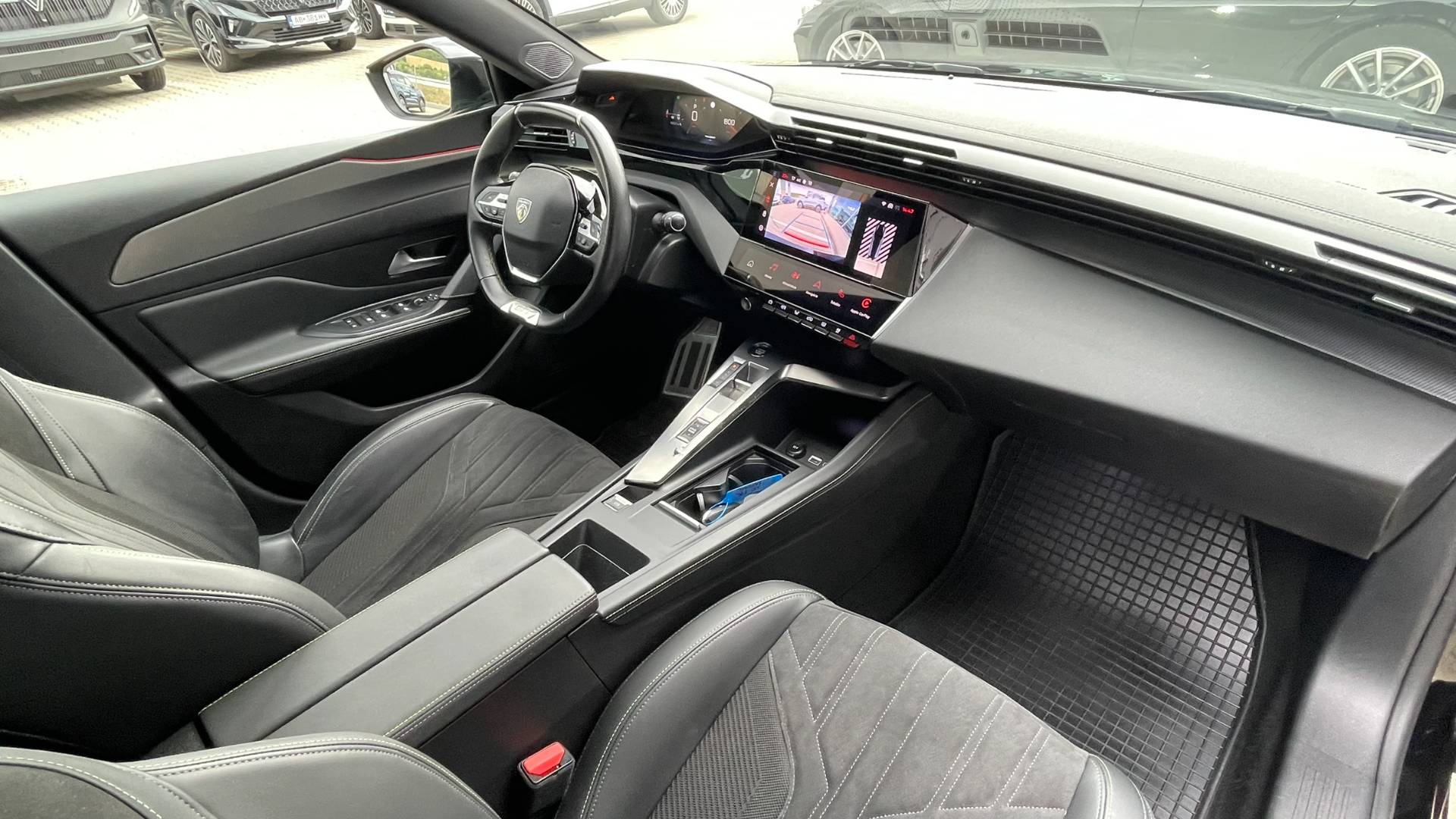 Peugeot 308 Break/SW GT 1.5 Bluehdi SW EAT8 1.majiteľ – Obrázok 15