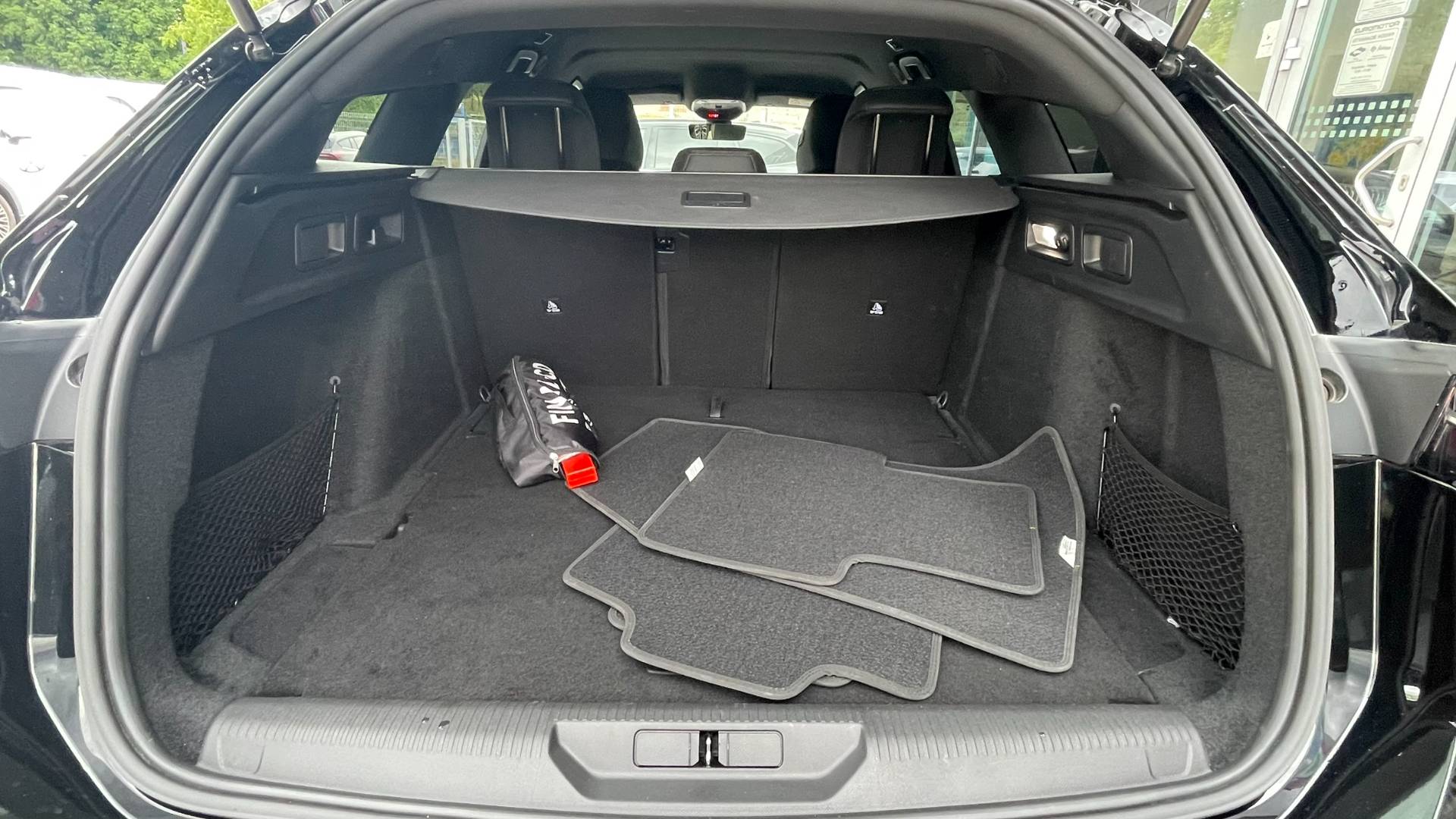 Peugeot 308 Break/SW GT 1.5 Bluehdi SW EAT8 1.majiteľ – Obrázok 41