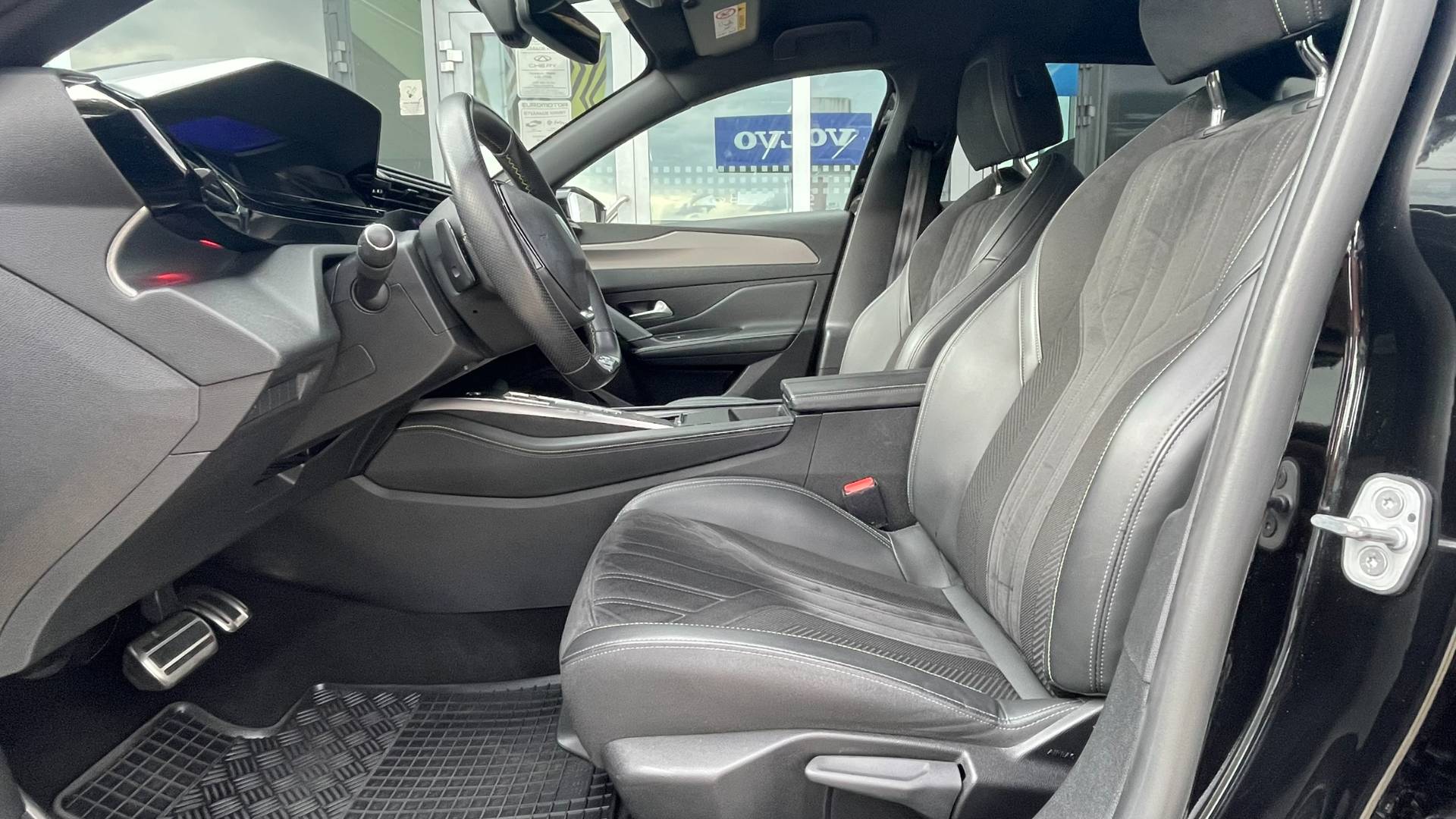 Peugeot 308 Break/SW GT 1.5 Bluehdi SW EAT8 1.majiteľ – Obrázok 9