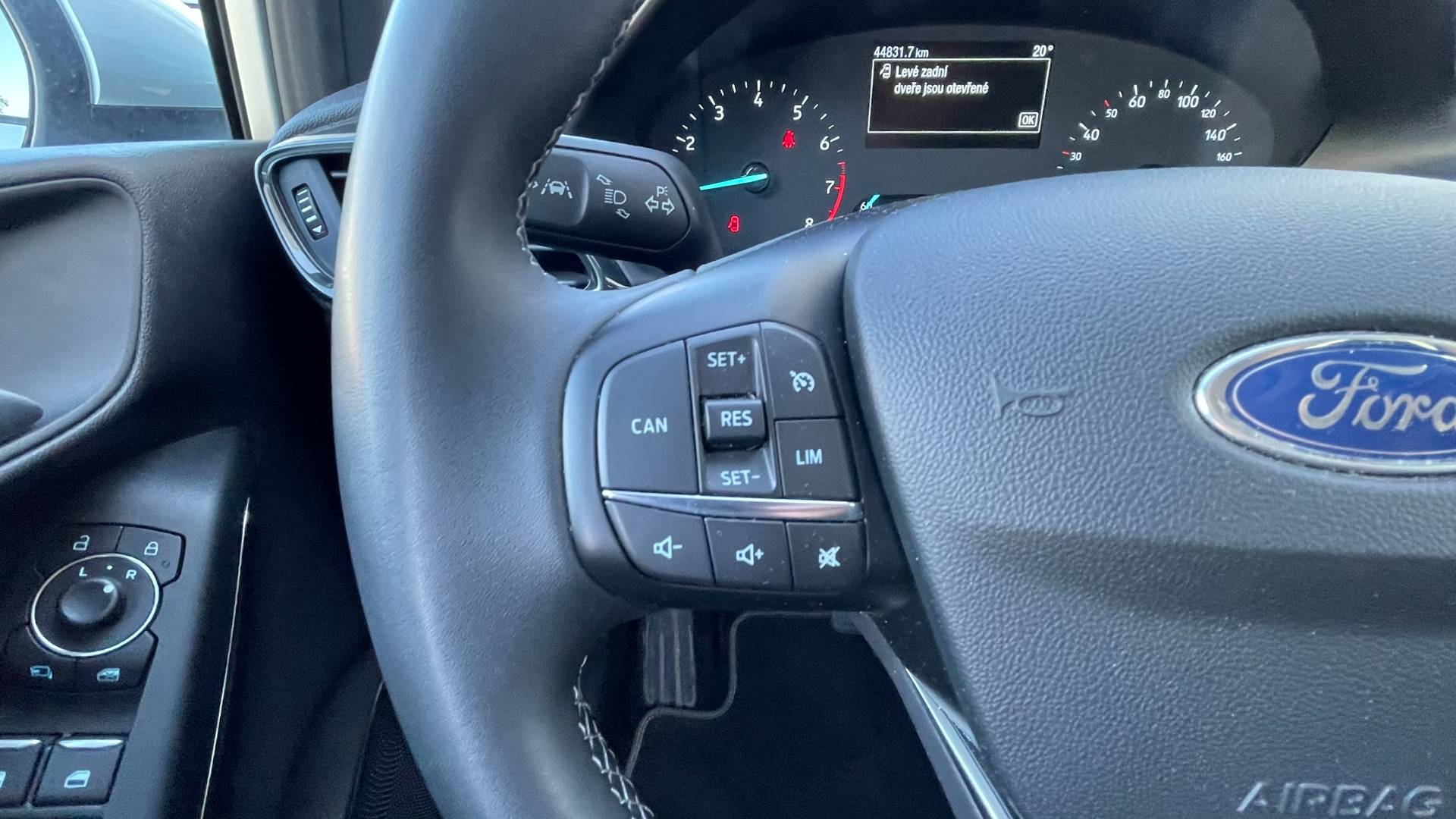 Ford Fiesta 1.0 EcoBoost mHEV 125k Active A/T – Obrázok 19