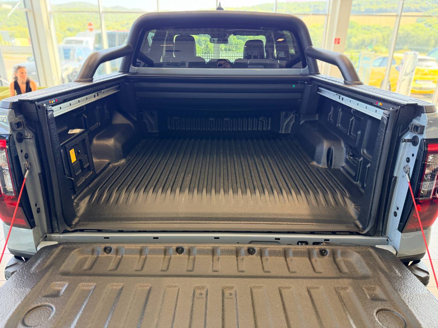 Ford Ranger 2. 3 EcoBoost PHEV 281k A10 - e-4WD (207kW) Limited – Obrázok 11
