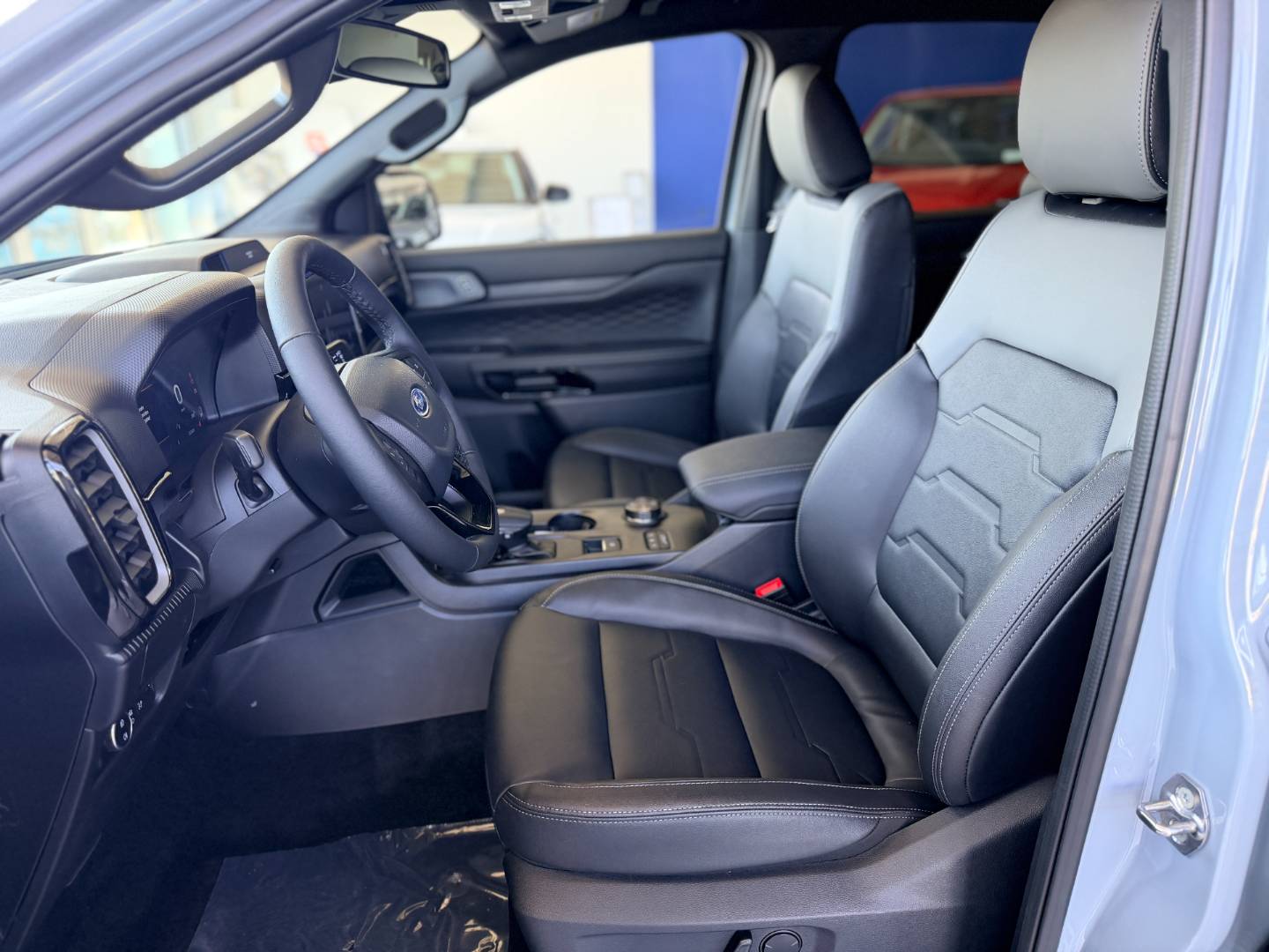 Ford Ranger 2. 3 EcoBoost PHEV 281k A10 - e-4WD (207kW) Limited – Obrázok 14