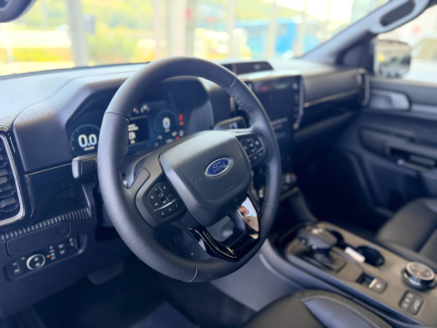 Ford Ranger 2. 3 EcoBoost PHEV 281k A10 - e-4WD (207kW) Limited – Obrázok 15