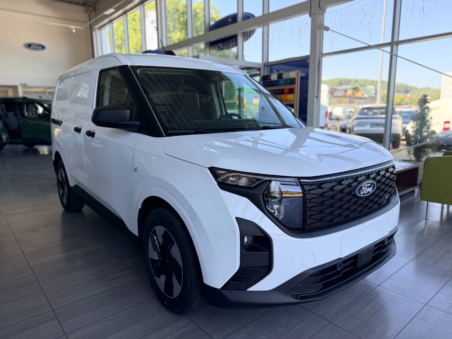Ford Transit Courier EV STD (46kWh) 136k (100kW) – Obrázok 3
