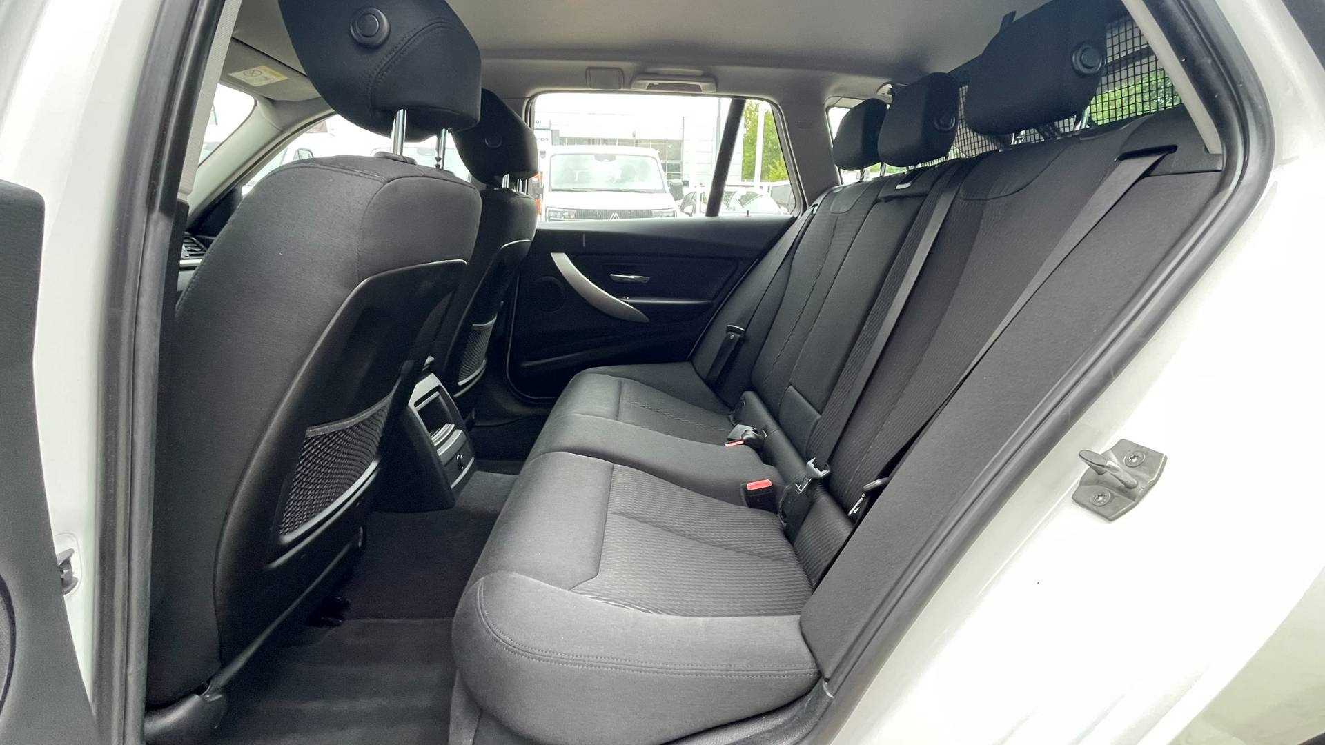 BMW Rad 3 Touring 320i xDrive Advantage A/8, 2019 – Obrázok 15