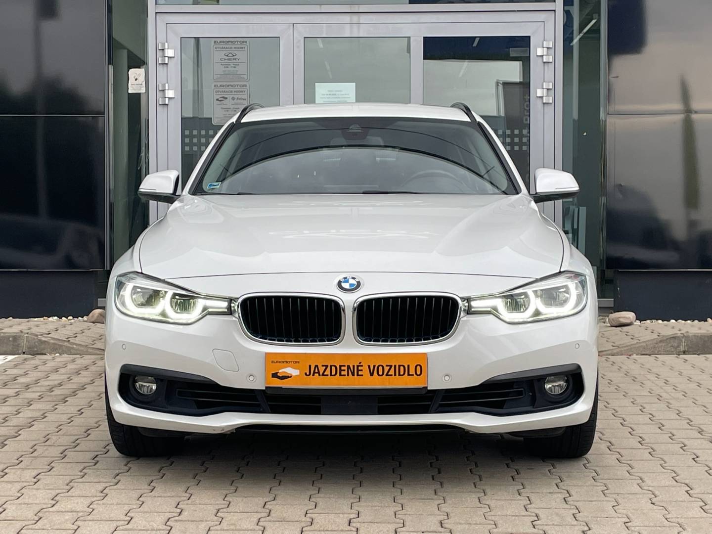 BMW Rad 3 Touring 320i xDrive Advantage A/8, 2019 – Obrázok 2