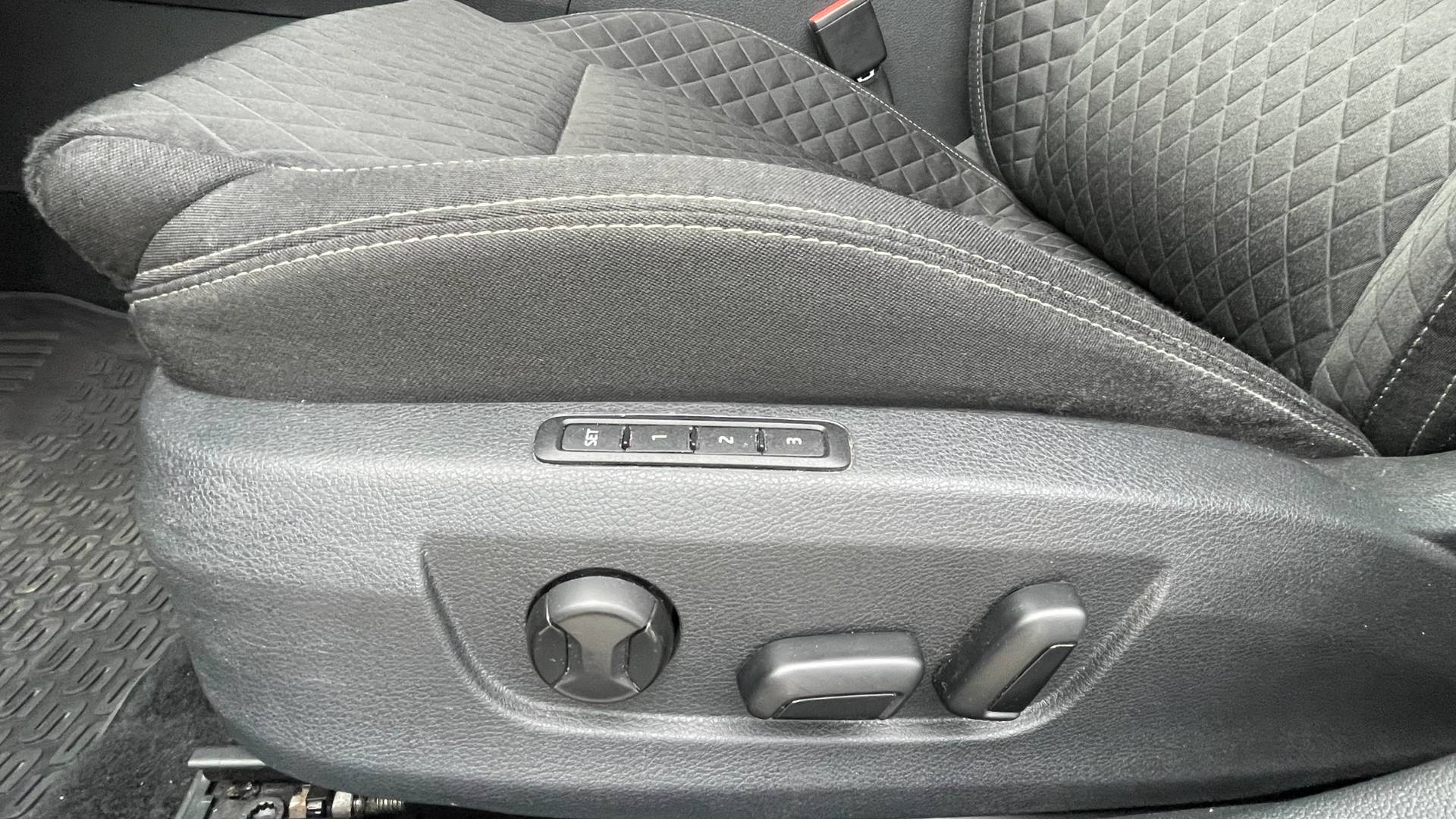 Škoda Superb Combi 2.0 TDI Style DSG EU6 – Obrázok 10