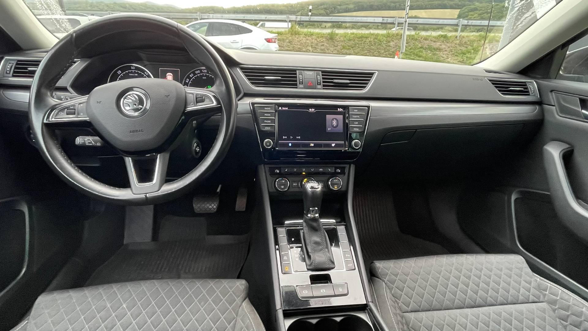 Škoda Superb Combi 2.0 TDI Style DSG EU6 – Obrázok 19