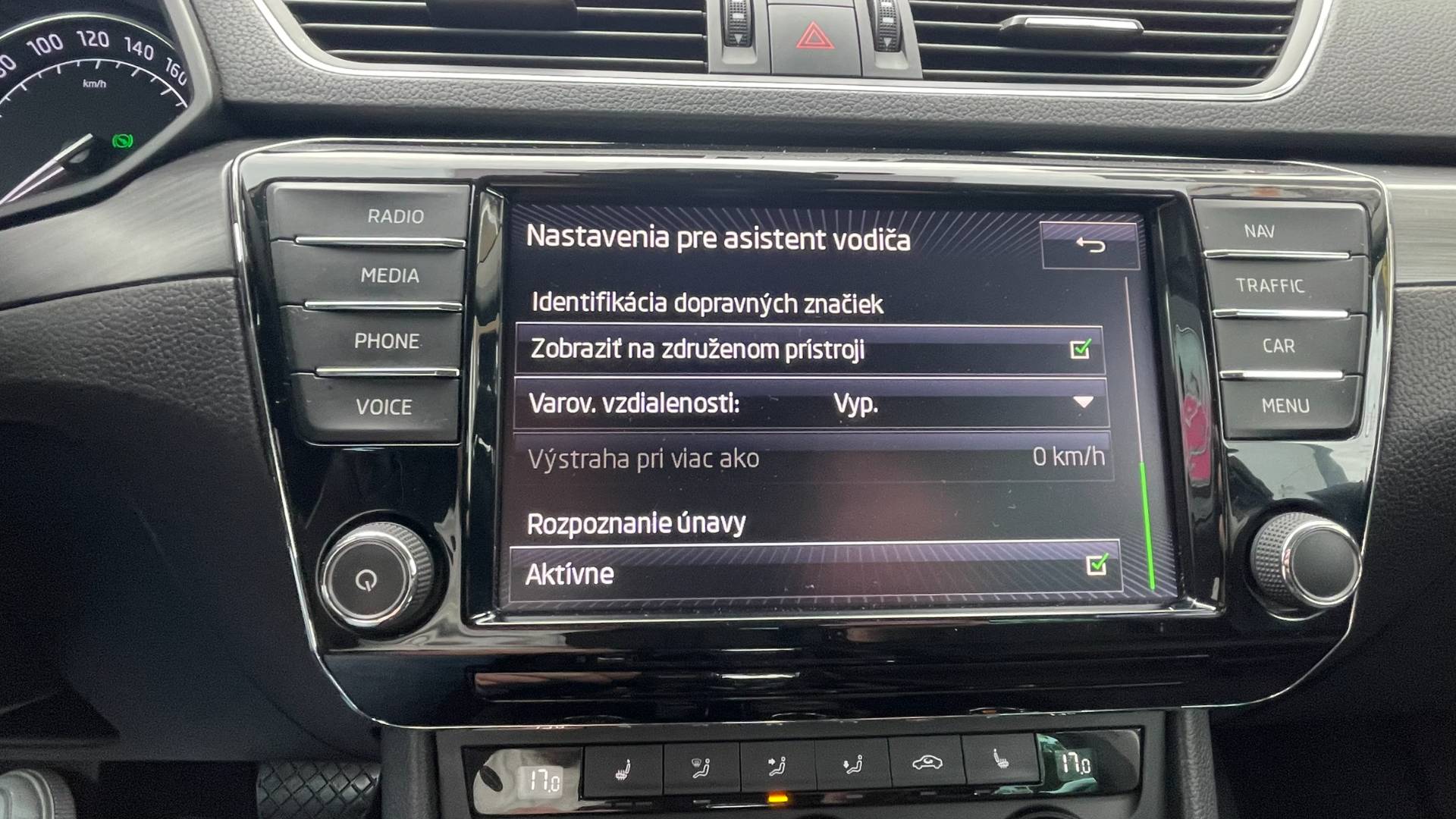 Škoda Superb Combi 2.0 TDI Style DSG EU6 – Obrázok 30