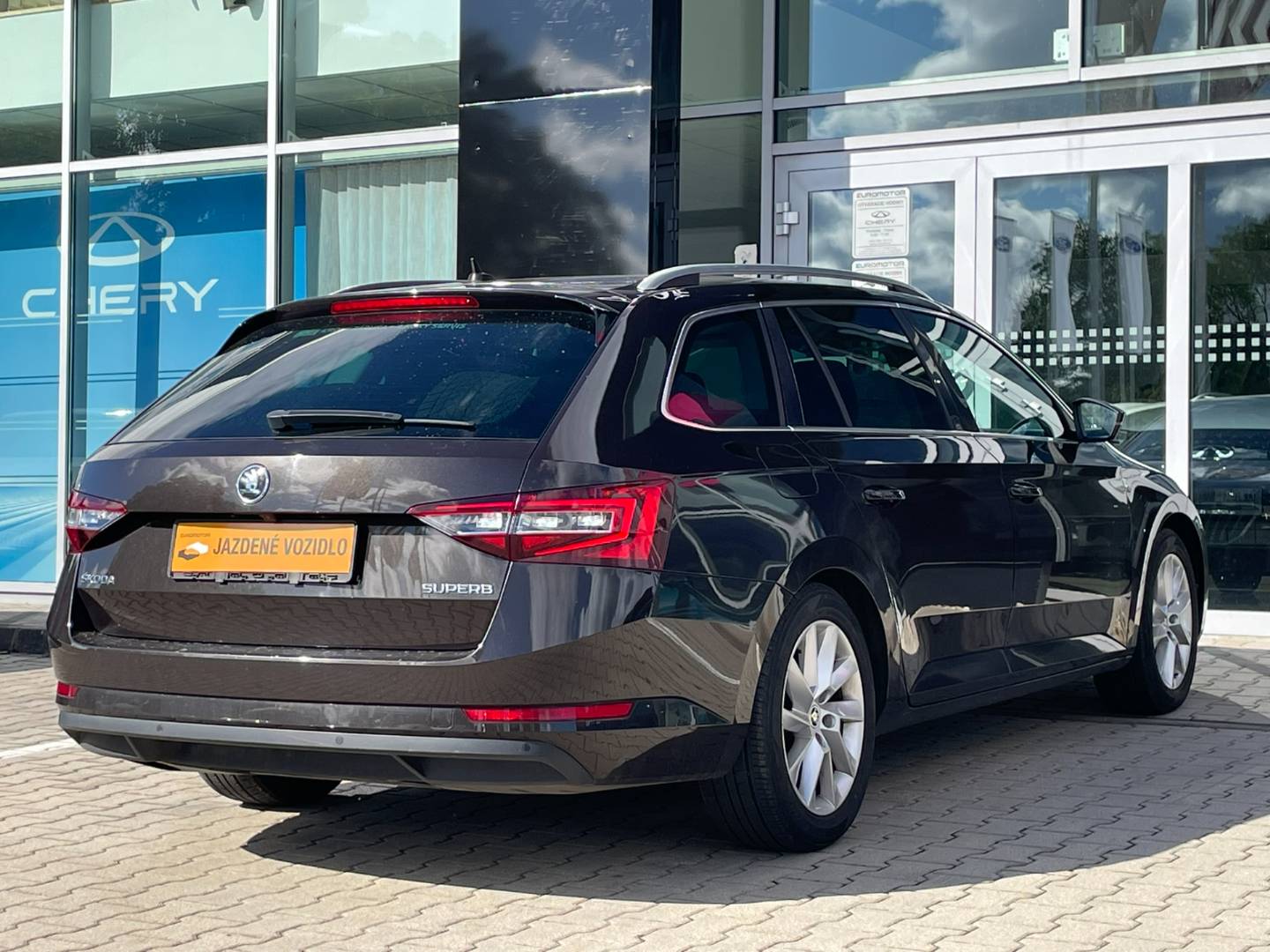 Škoda Superb Combi 2.0 TDI Style DSG EU6 – Obrázok 6
