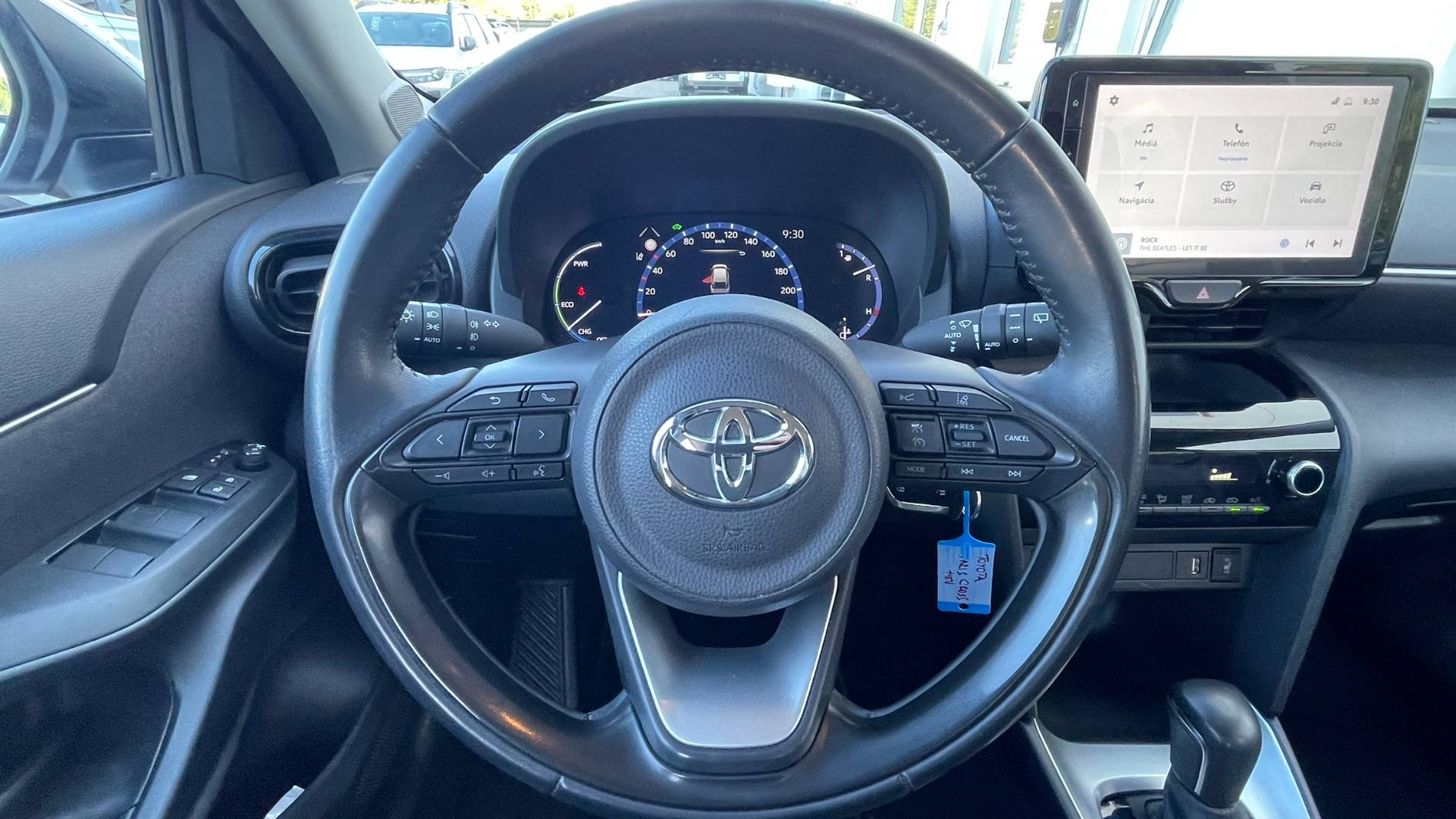 Toyota Yaris Cross 1.5 Hybrid Active e-CVT 68 kW, 2023 – Obrázok 18