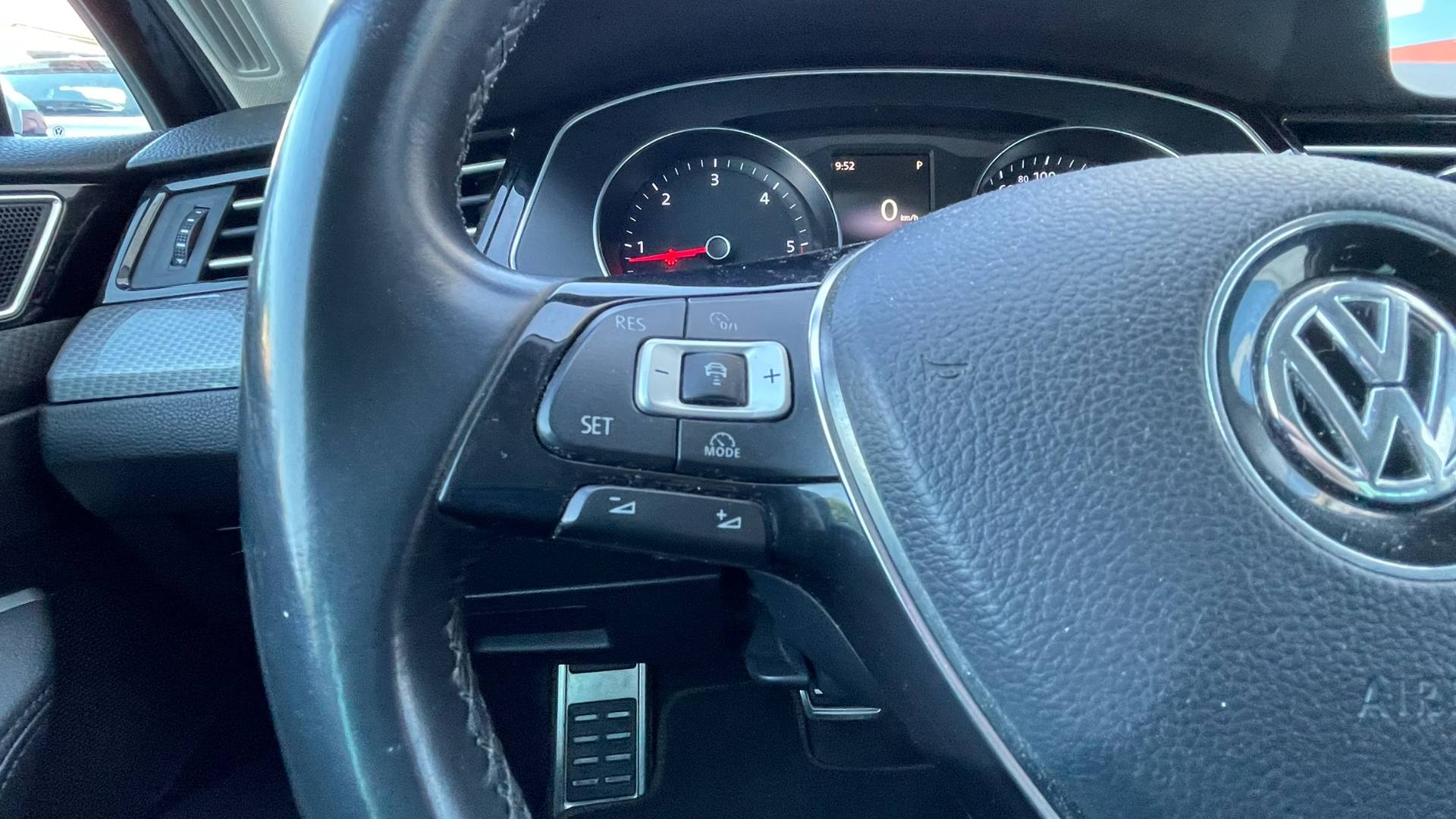 Volkswagen Passat Variant 2.0 TDI 190k Alltrack DSG 4x4 – Obrázok 19