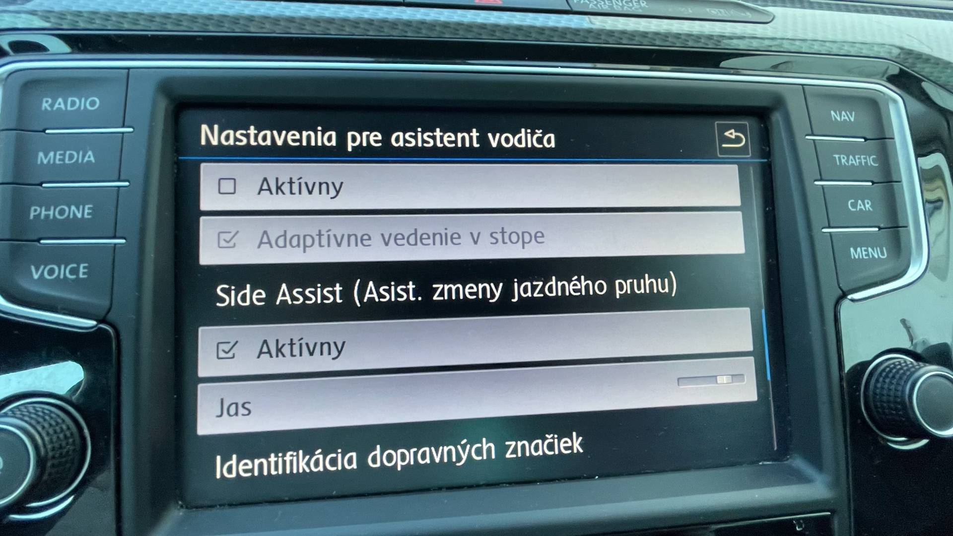 Volkswagen Passat Variant 2.0 TDI 190k Alltrack DSG 4x4 – Obrázok 28