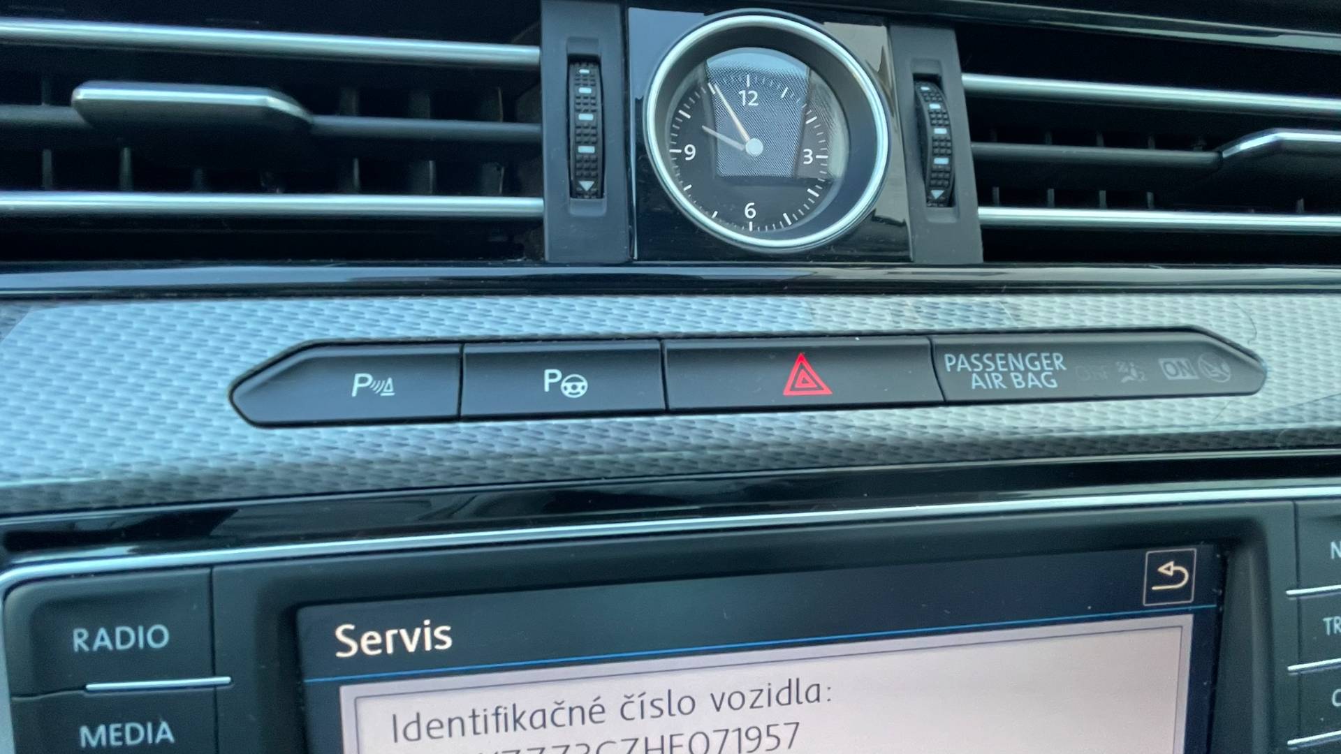 Volkswagen Passat Variant 2.0 TDI 190k Alltrack DSG 4x4 – Obrázok 32