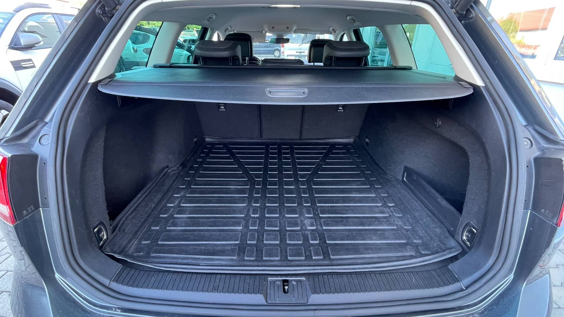 Volkswagen Passat Variant 2.0 TDI 190k Alltrack DSG 4x4 – Obrázok 36