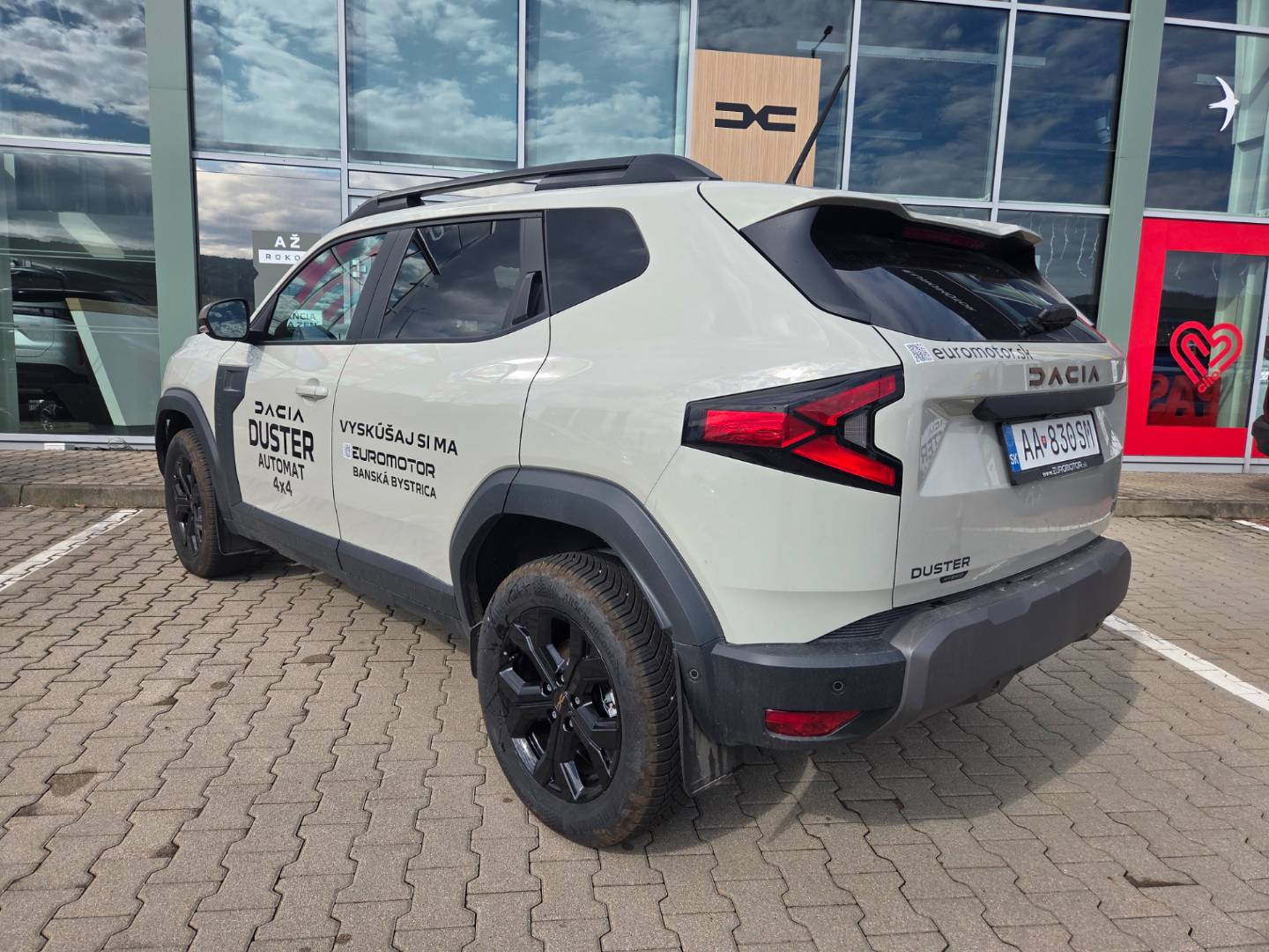 Dacia Duster 1.2 hybrid-G 150 mHEV 4x4 EDC Extreme – Obrázok 3