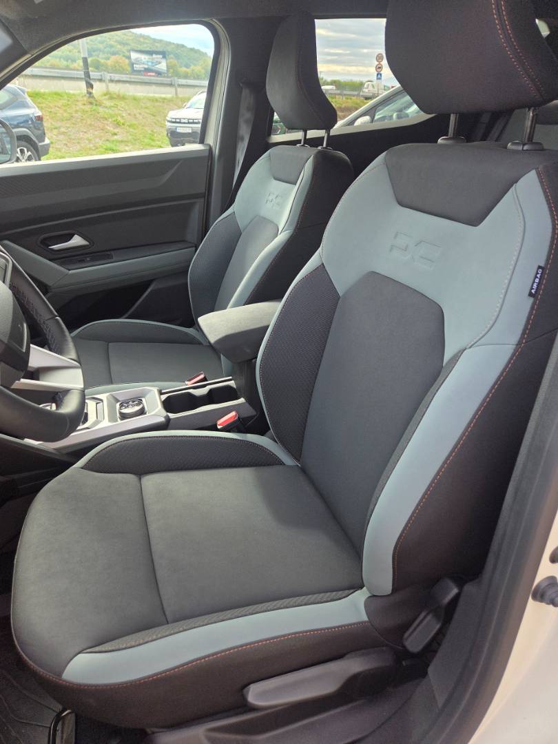 Dacia Duster 1.2 hybrid-G 150 mHEV 4x4 EDC Extreme – Obrázok 7