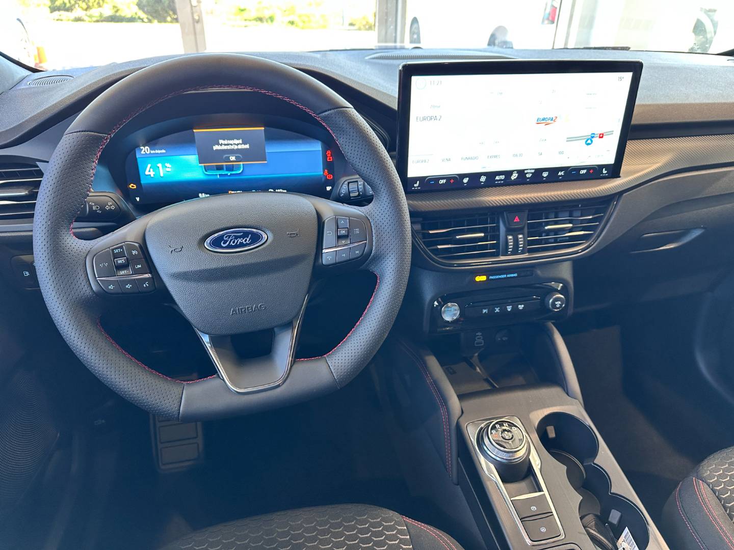 Ford Kuga 2.5 Duratec PHEV 225k ST-Line CVT – Obrázok 14
