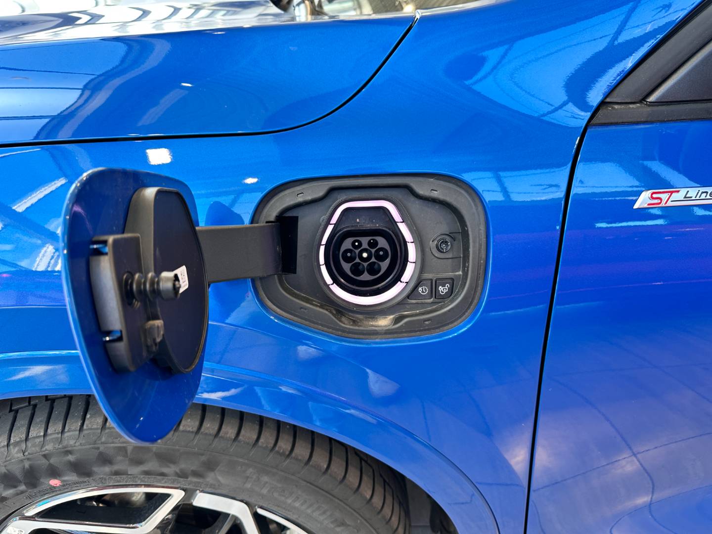Ford Kuga 2.5 Duratec PHEV 225k ST-Line CVT – Obrázok 20