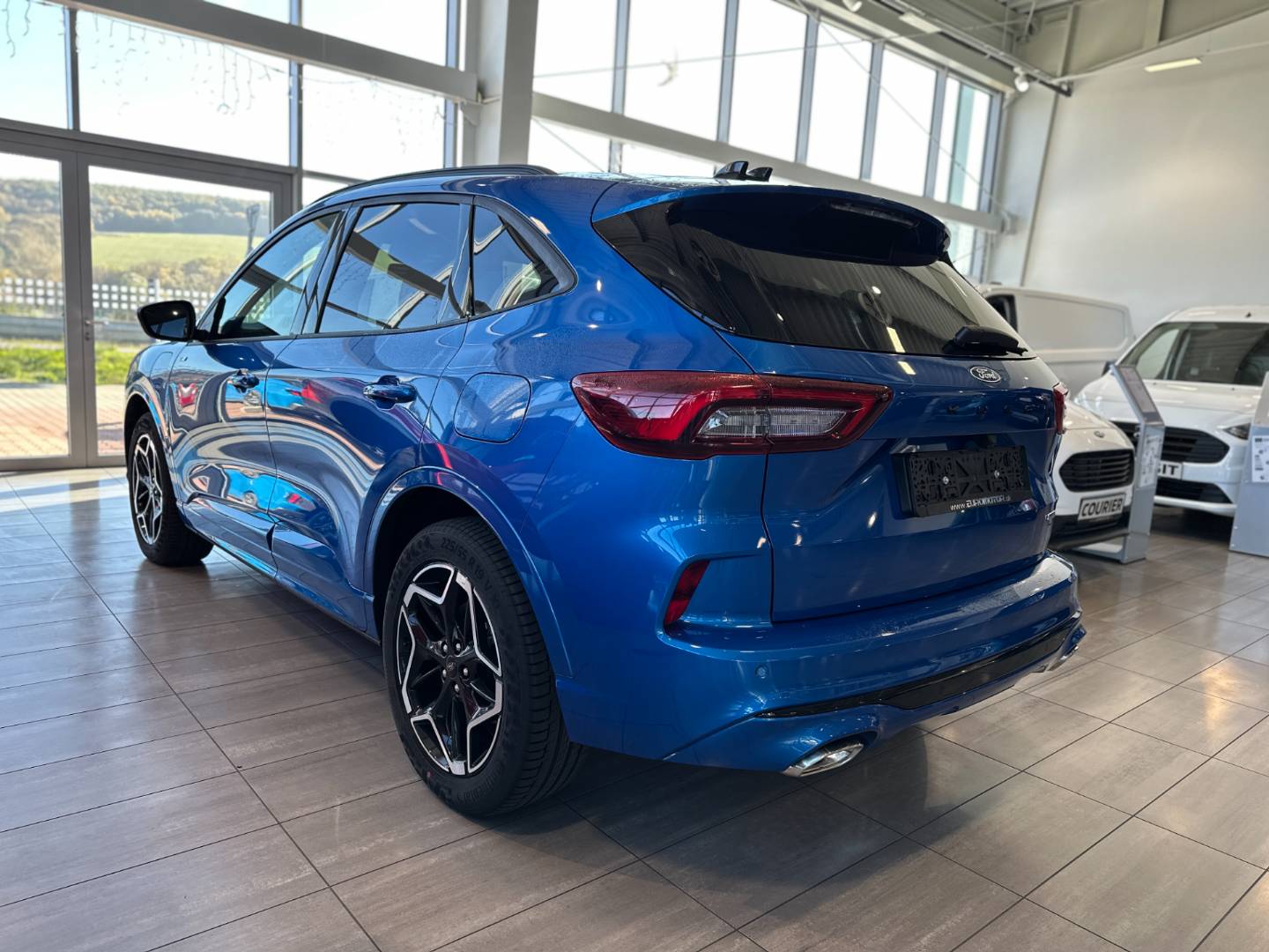 Ford Kuga 2.5 Duratec PHEV 225k ST-Line CVT – Obrázok 6