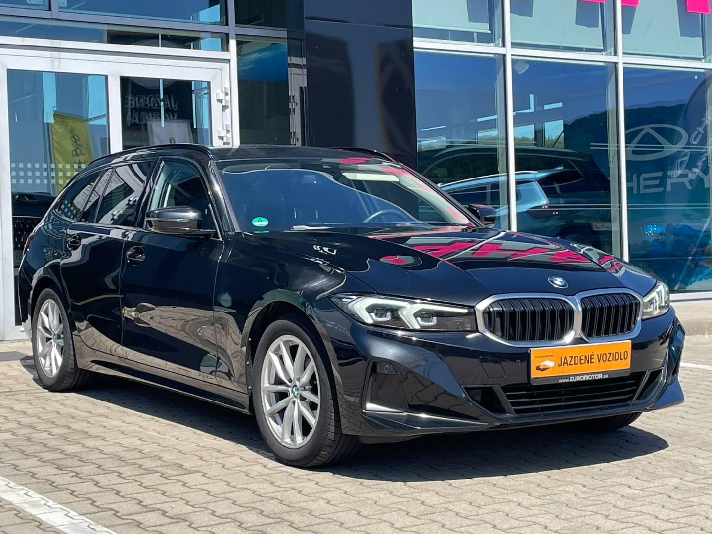 BMW Rad 3 Touring 320d xDrive mHEV MOD 2023 FACELIFT – Obrázok 3