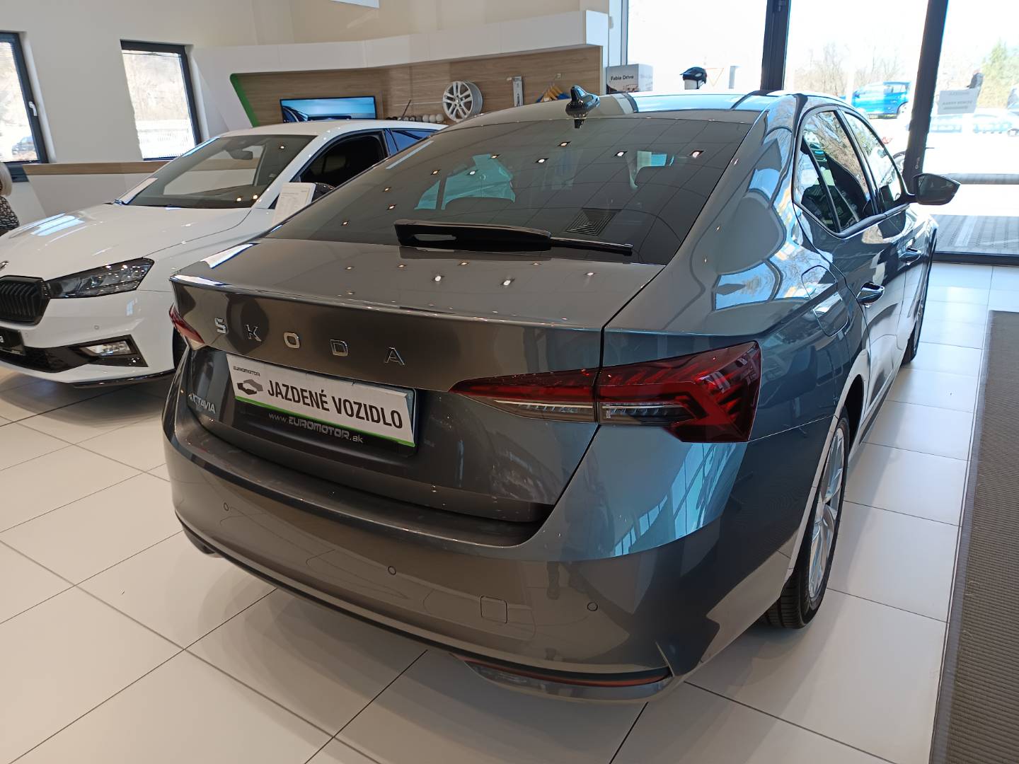 Škoda Octavia 2.0 TDI SCR Ambition DSG – Obrázok 9