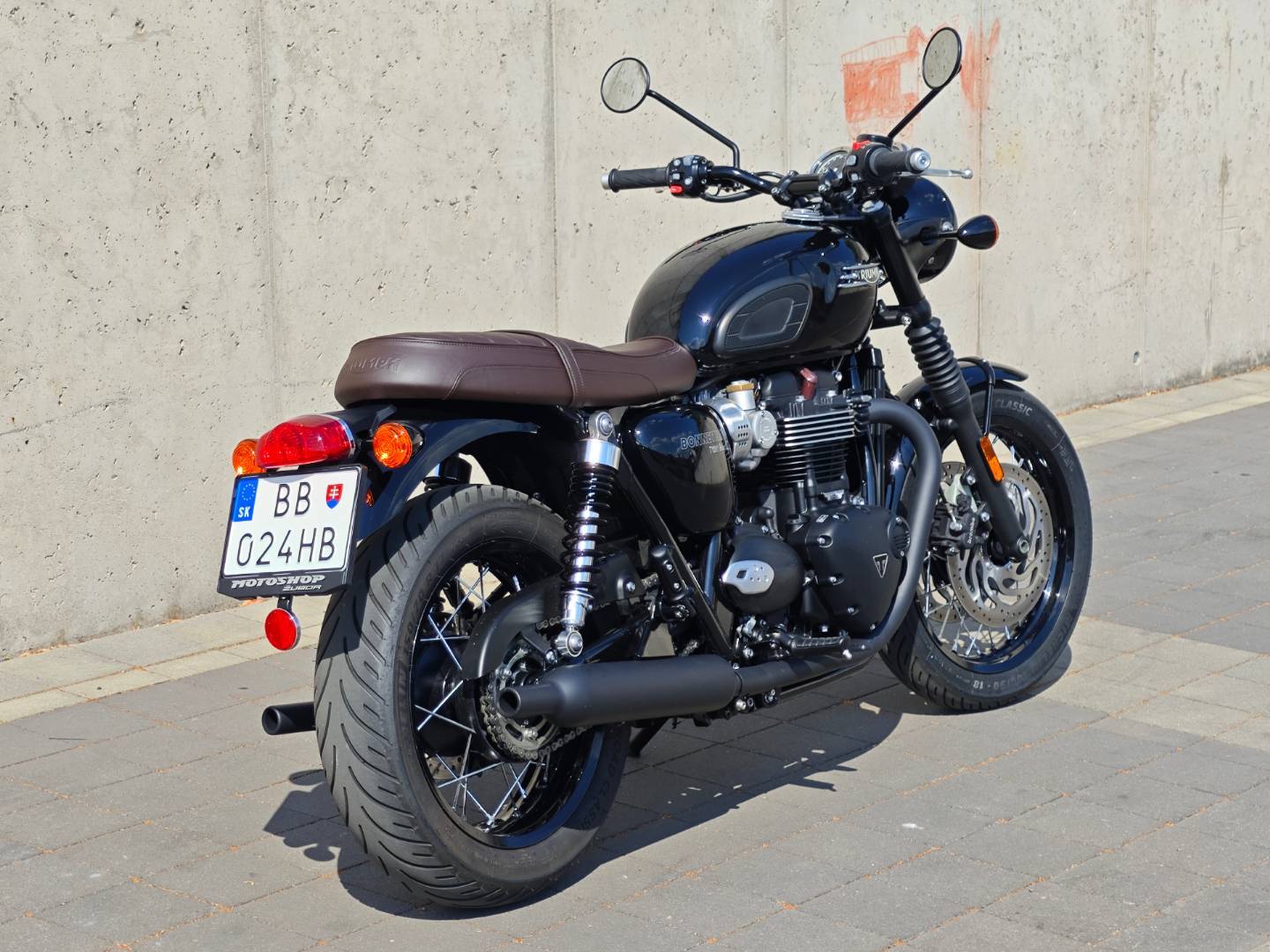 Triumph Bonneville T120 Black Edition – Obrázok 4