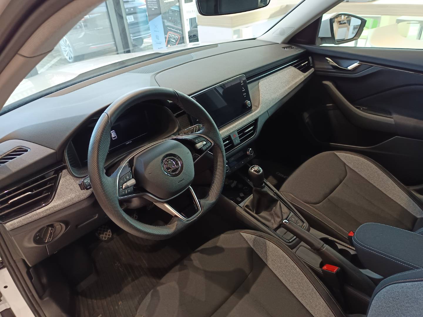 Škoda Kamiq Drive plus 130 1,5 TSI 110KW – Obrázok 12
