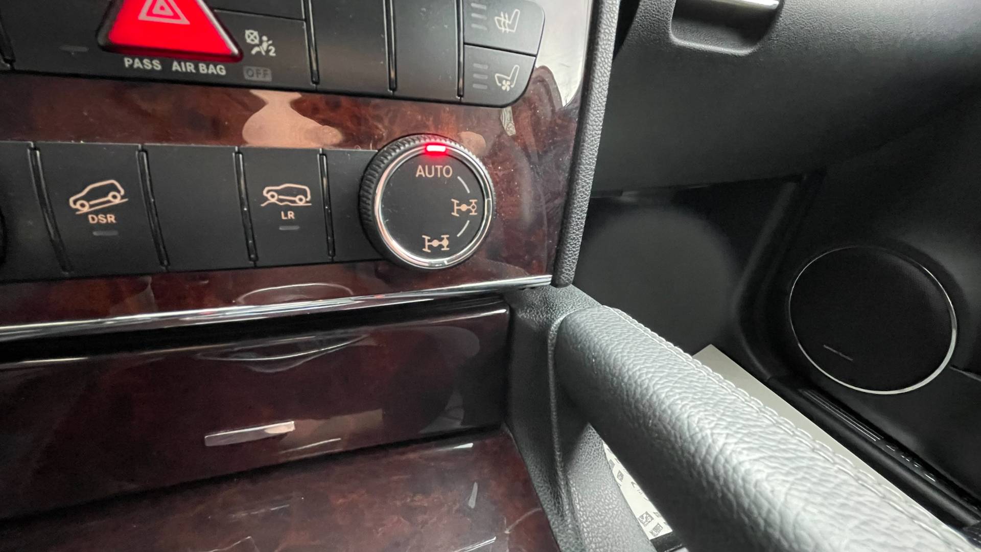 Mercedes-Benz GL 420 CDI 4-matic V8 1.majiteľ, nové v SR – Obrázok 29