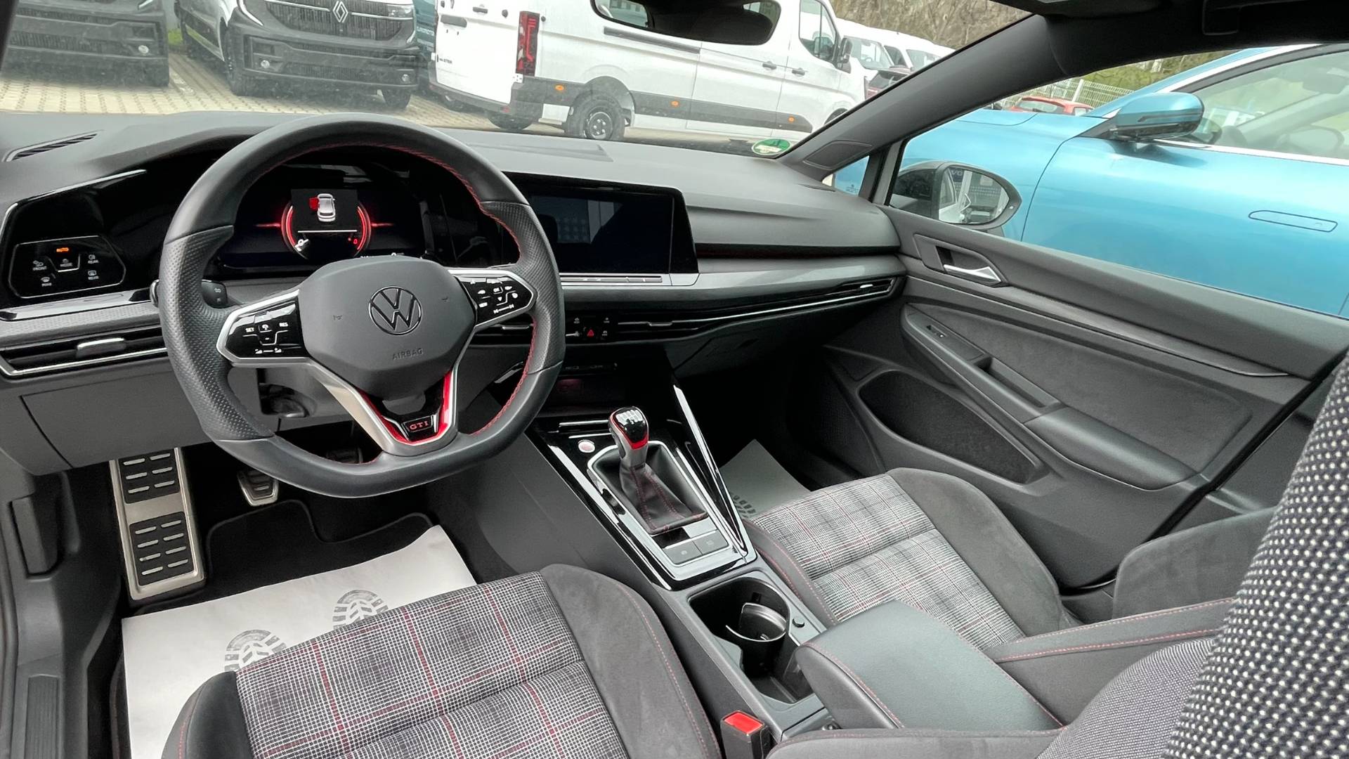 Volkswagen Golf 2.0 TSI GTI 180kW M6 2024, nezáv. kúrenie – Obrázok 10