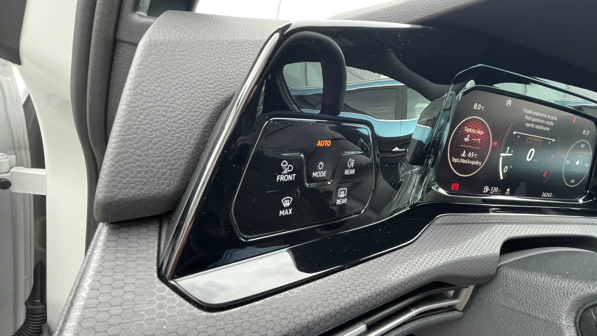 Volkswagen Golf 2.0 TSI GTI 180kW M6 2024, nezáv. kúrenie – Obrázok 29