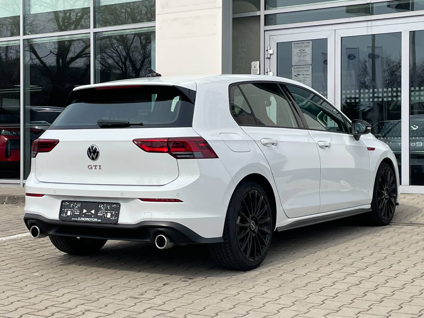 Volkswagen Golf 2.0 TSI GTI 180kW M6 2024, nezáv. kúrenie – Obrázok 6