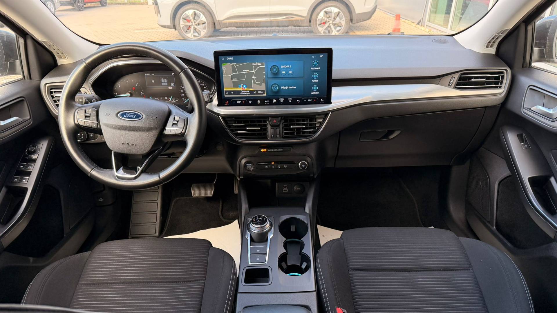 Ford Focus Kombi 1.5 EcoBlue Titanium A/T – Obrázok 14