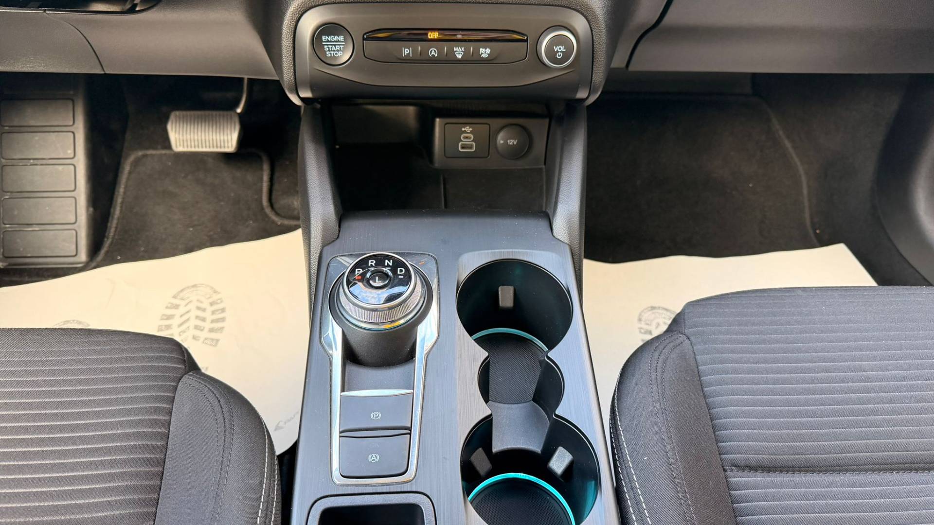 Ford Focus Kombi 1.5 EcoBlue Titanium A/T – Obrázok 20