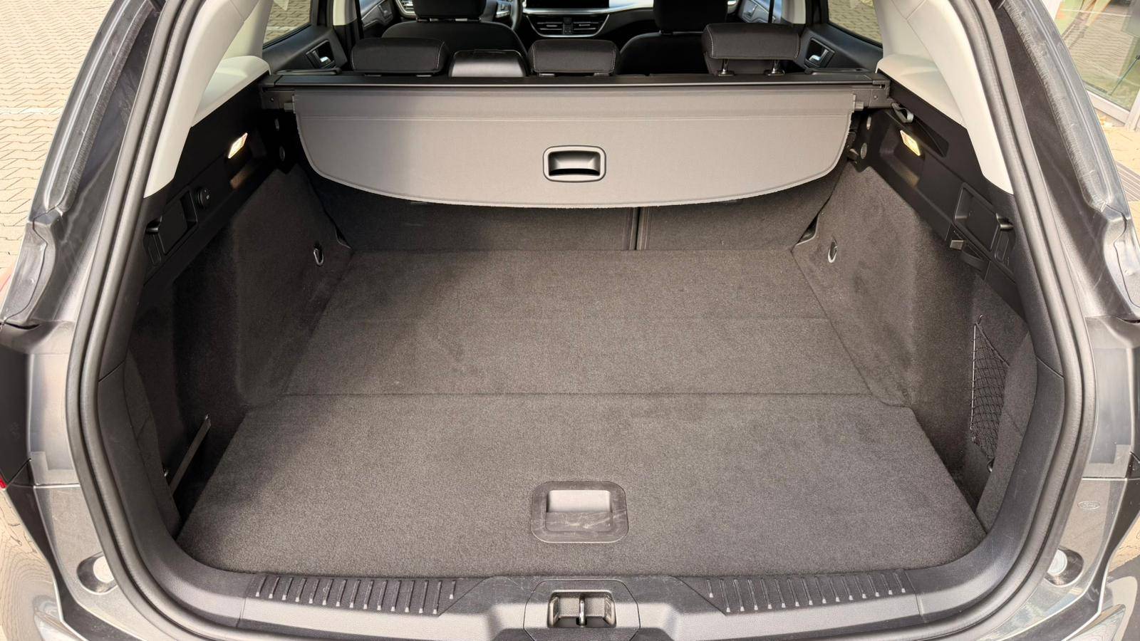 Ford Focus Kombi 1.5 EcoBlue Titanium A/T – Obrázok 29