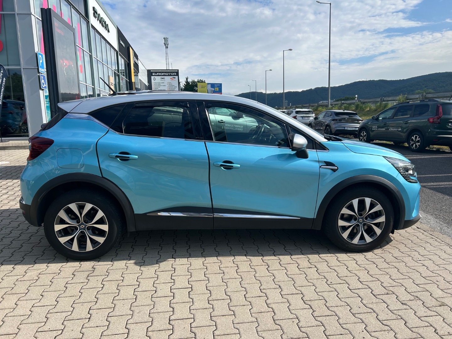 Renault Captur Intens 145 Plug in hybrid – Obrázok 7
