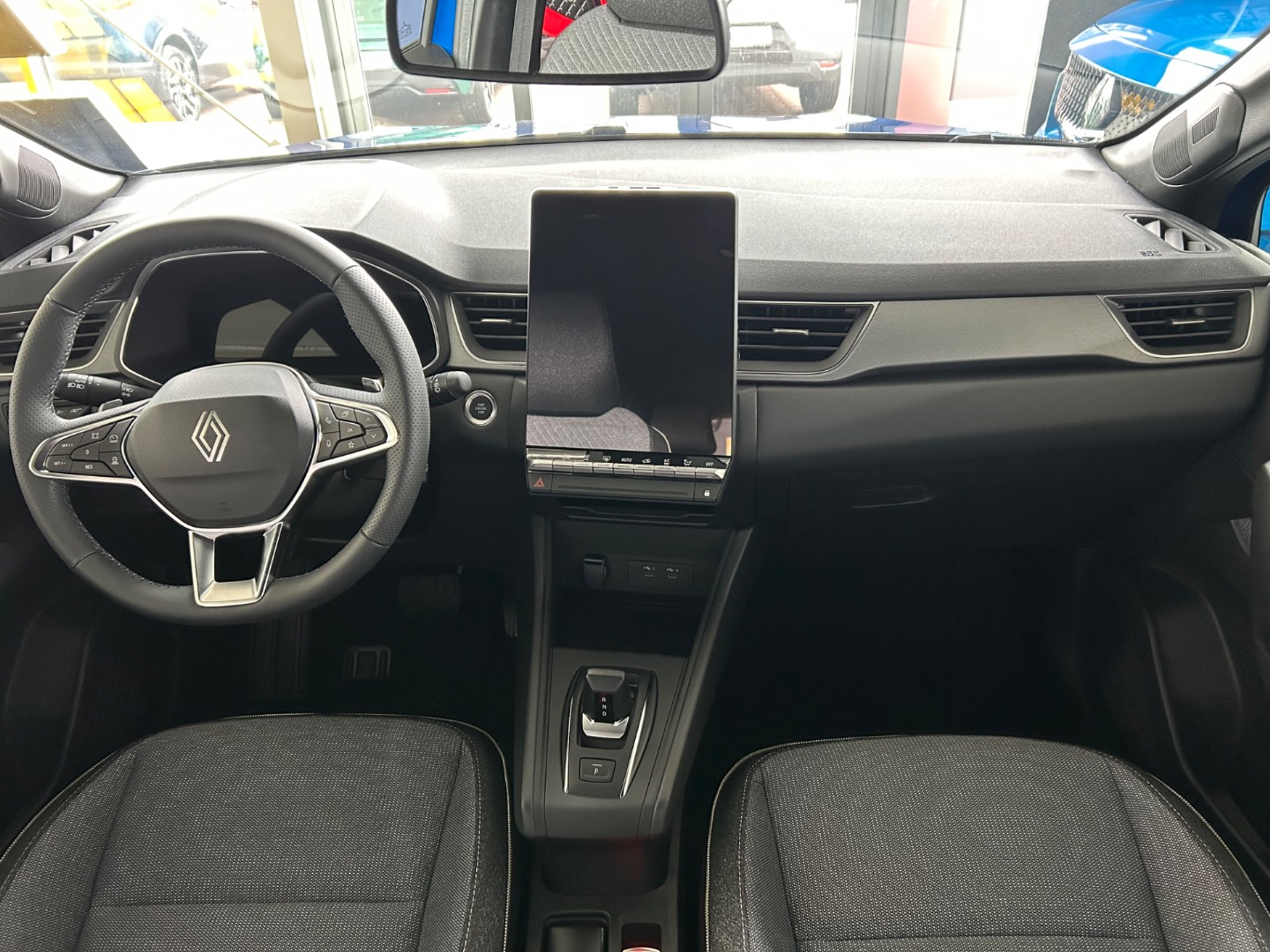 Renault Captur techno mild hybrid 140 EDC – Obrázok 10