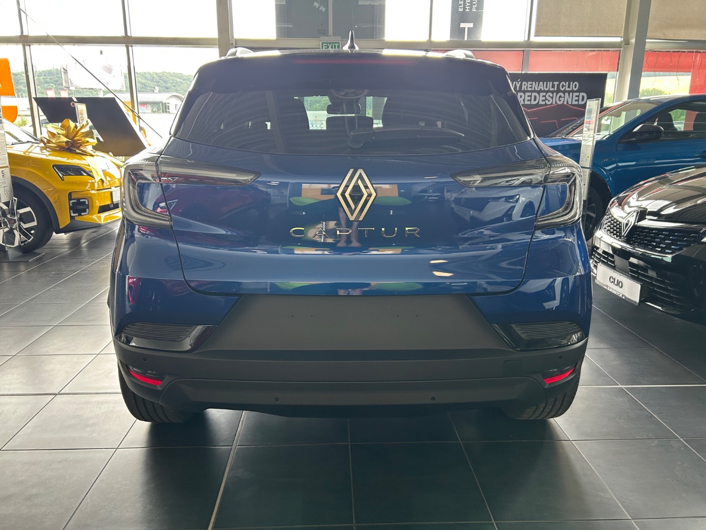 Renault Captur techno mild hybrid 140 EDC – Obrázok 5