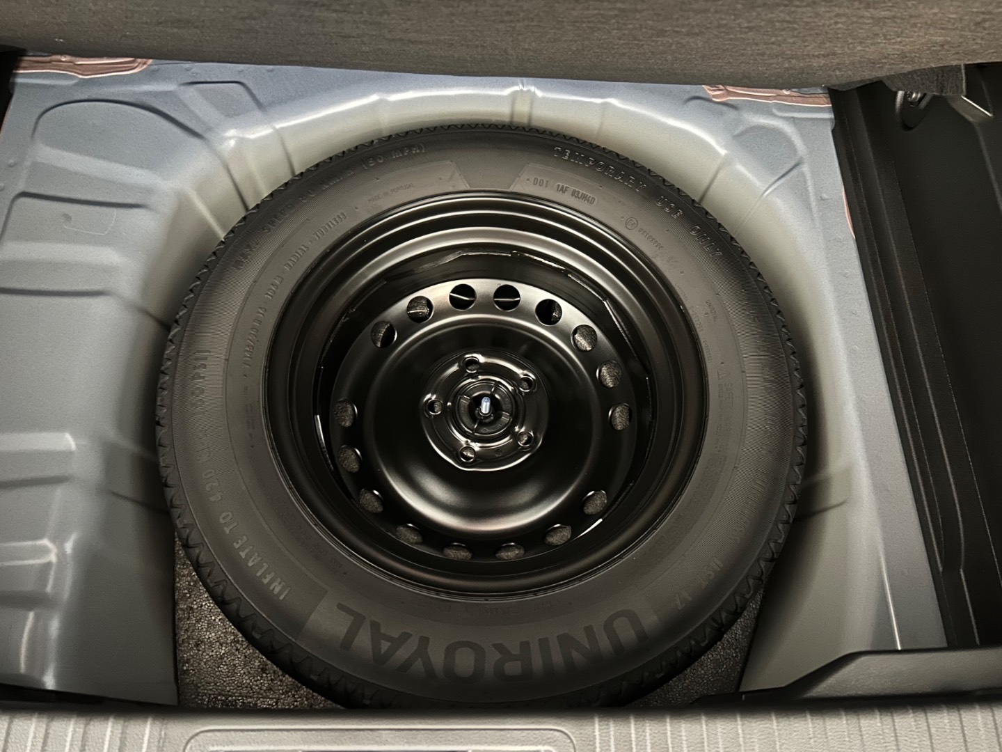 Renault Captur techno mild hybrid 140 EDC – Obrázok 9