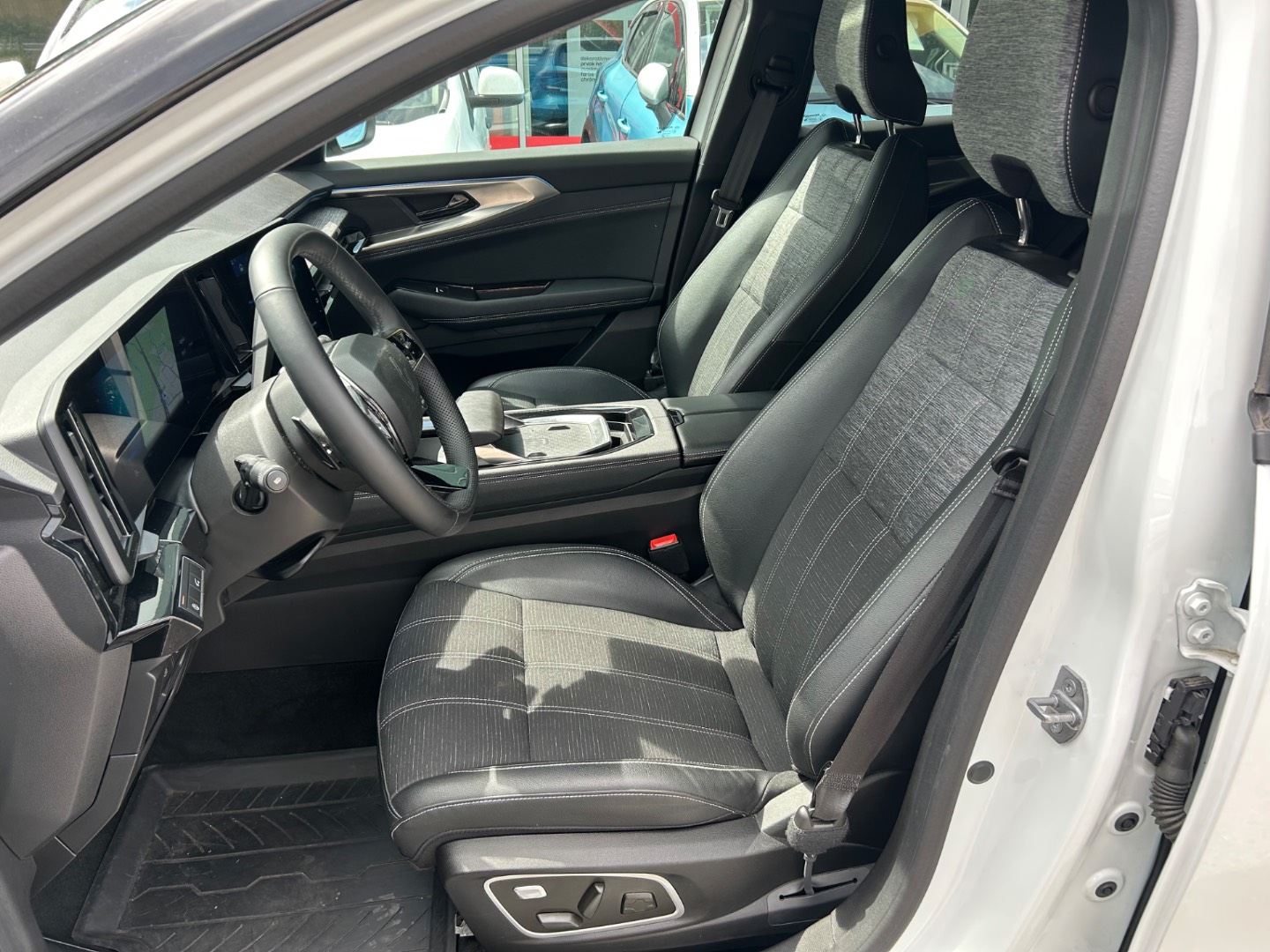 Renault Austral 1.3 mHEV 160 Techno CVT – Obrázok 15