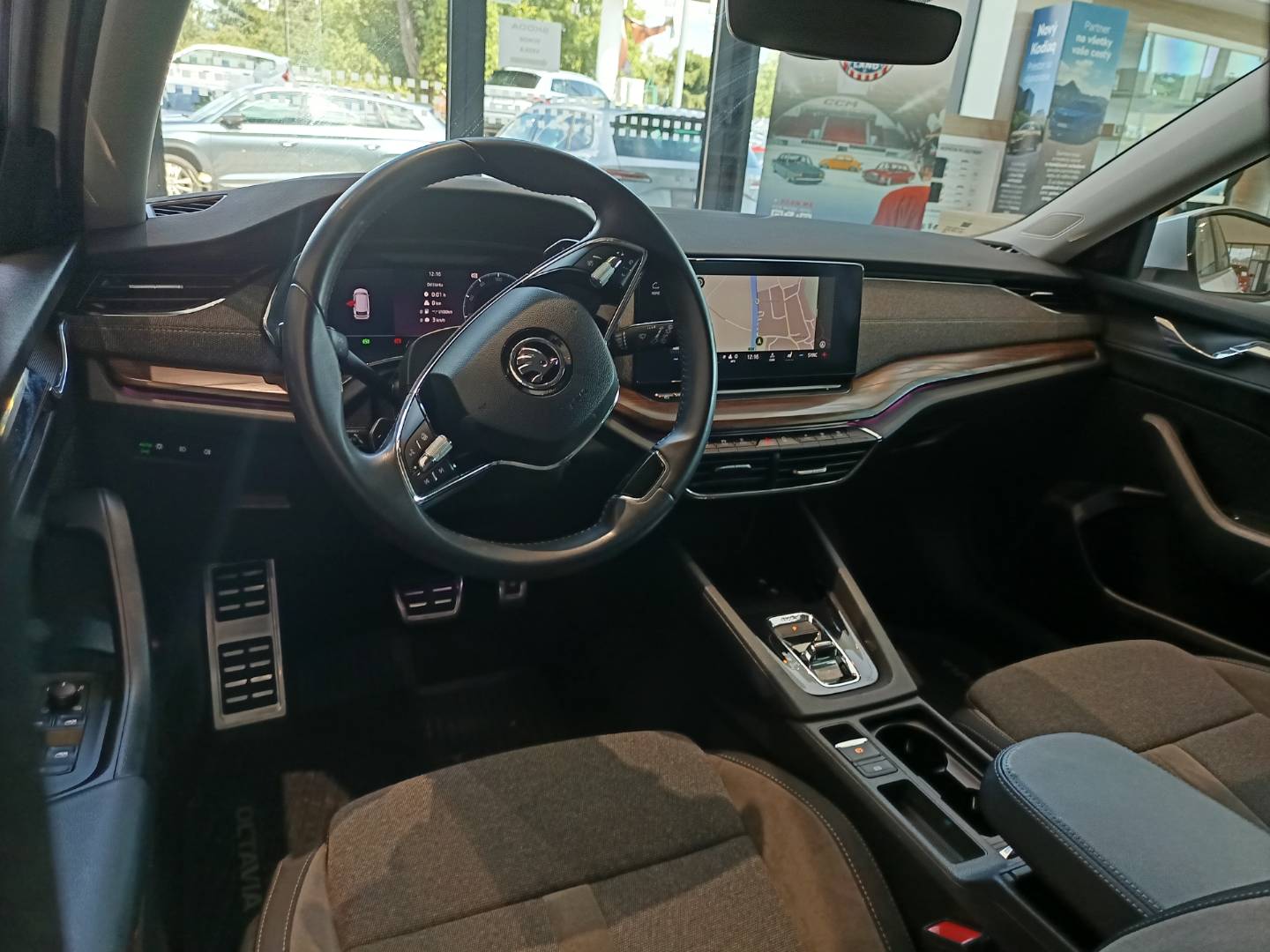 Škoda Octavia Combi 2.0 TSI Scout 4x4 DSG – Obrázok 26