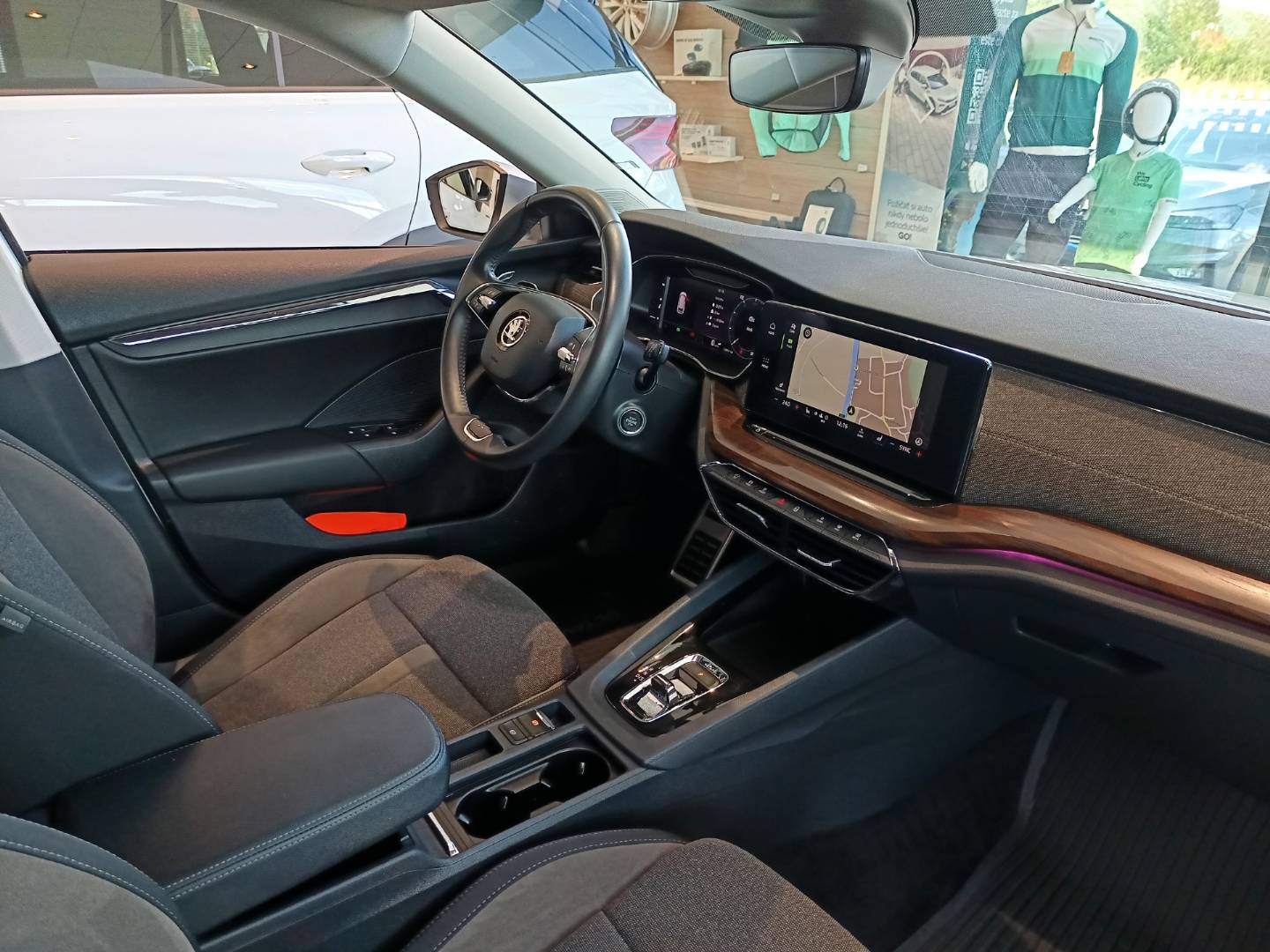 Škoda Octavia Combi 2.0 TSI Scout 4x4 DSG – Obrázok 29