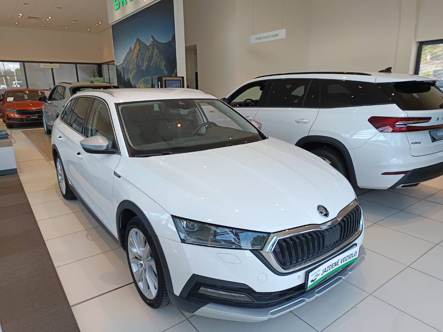 Škoda Octavia Combi 2.0 TSI Scout 4x4 DSG – Obrázok 7