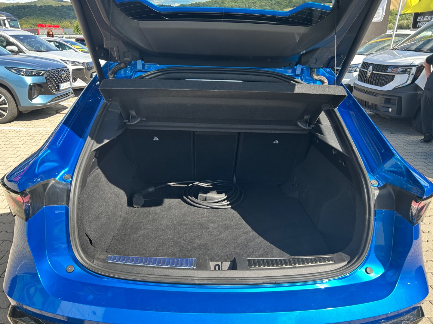 Renault Rafale E-TECH HYBRID Atelier Alpine E-Tech 4x4 300 k – Obrázok 6