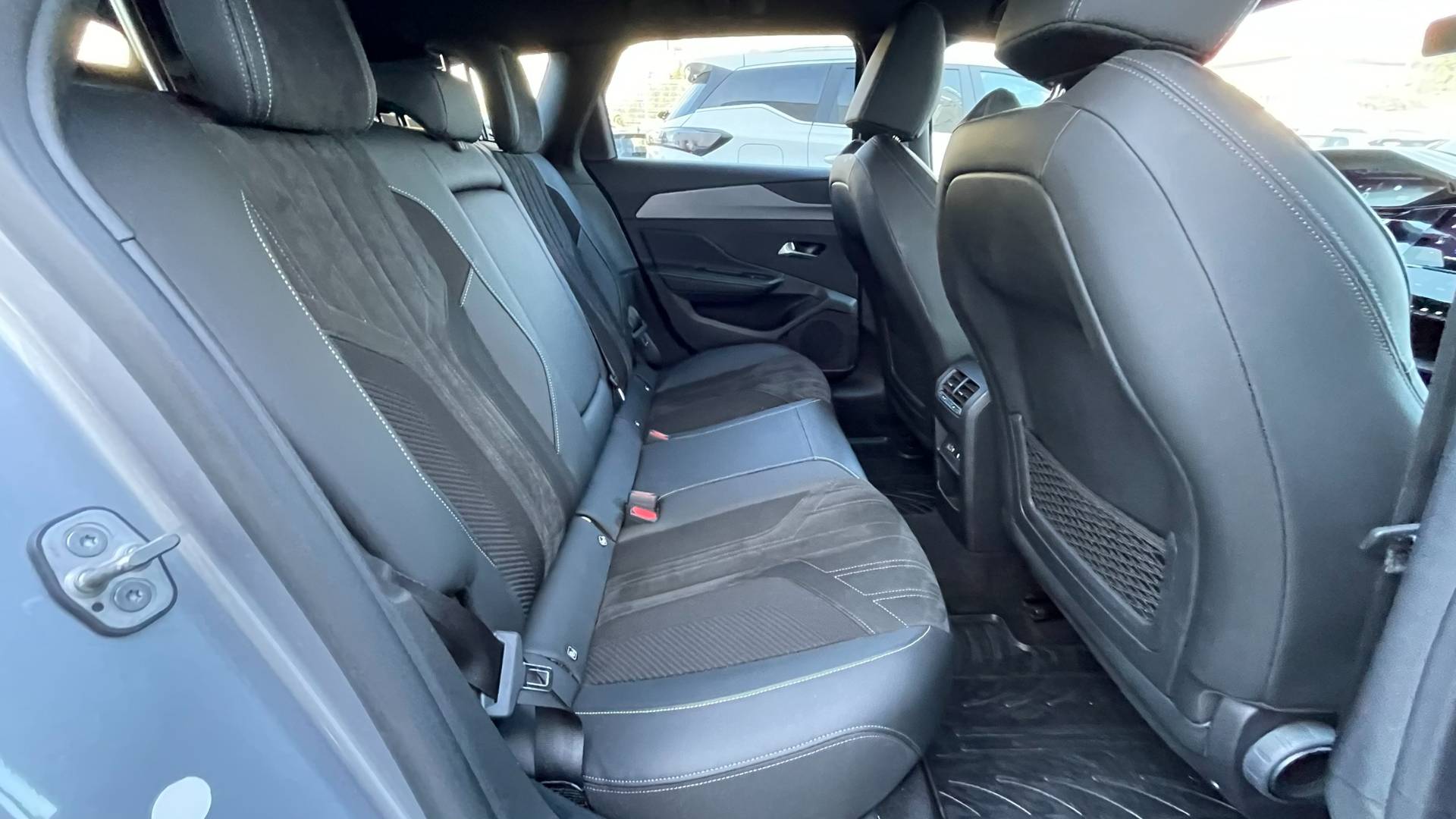 Peugeot 308 Break/SW SW GT 1.5 Bluehdi EAT8 1.majiteľ, nové v SR – Obrázok 16