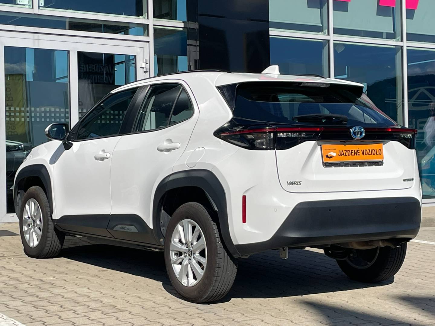 Toyota Yaris Cross 1.5 Hybrid Active e-CVT 68 kW, 2023 – Obrázok 4