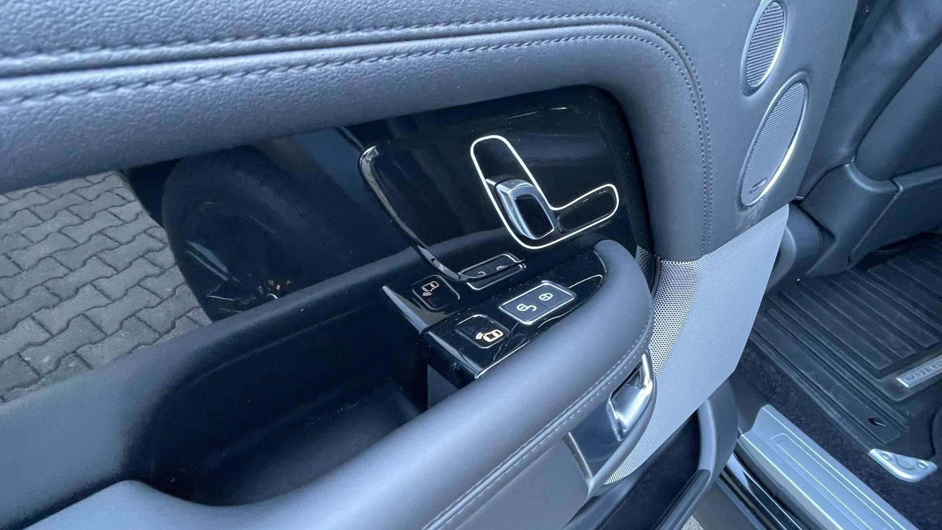 Land Rover Range Rover 5.0 V8 S/C Autobiography 4WD A/T – Obrázok 16