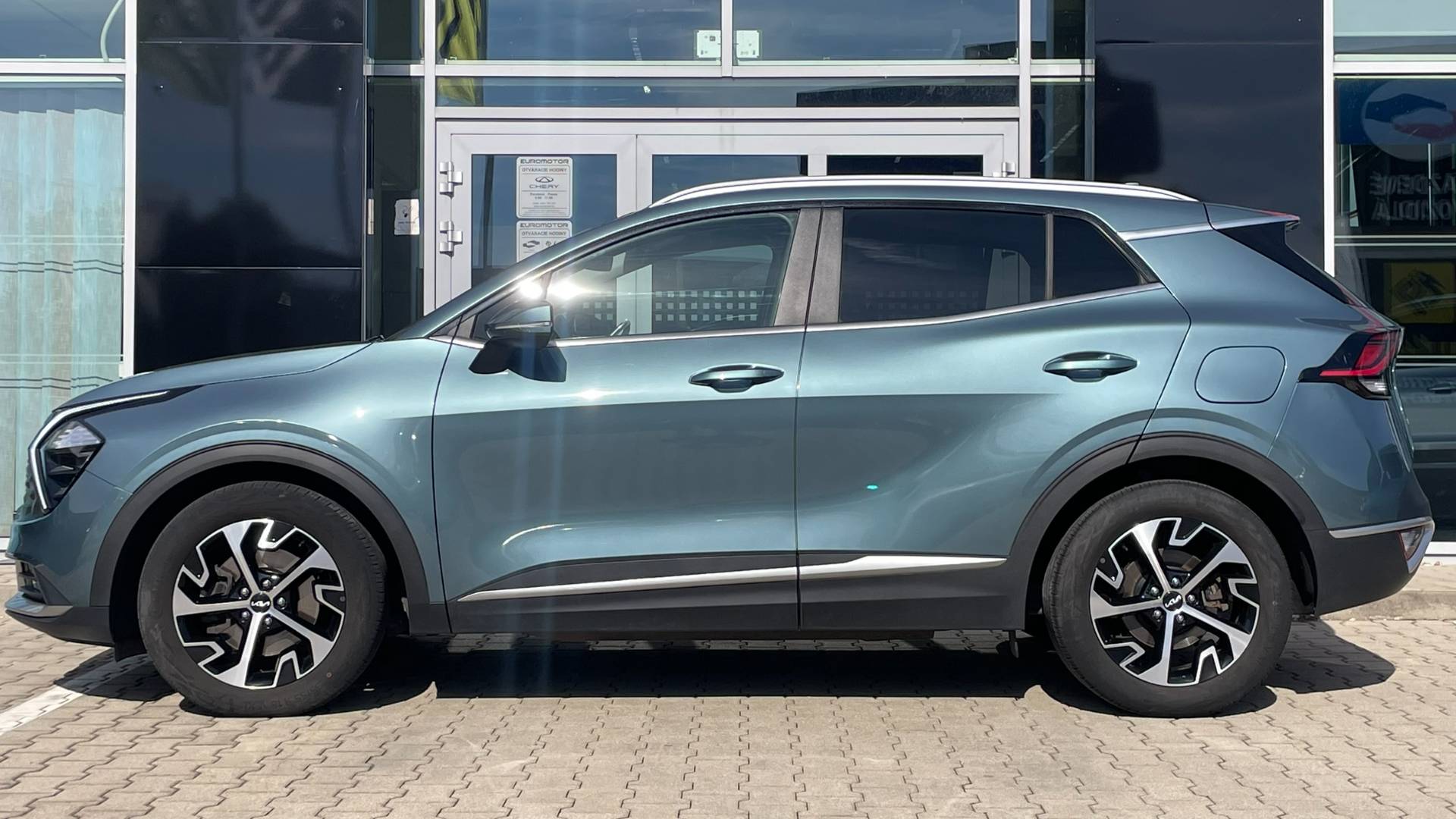 Kia Sportage 1.6 T-GDi mHEV 4x4 A/T , kupované na SK – Obrázok 8